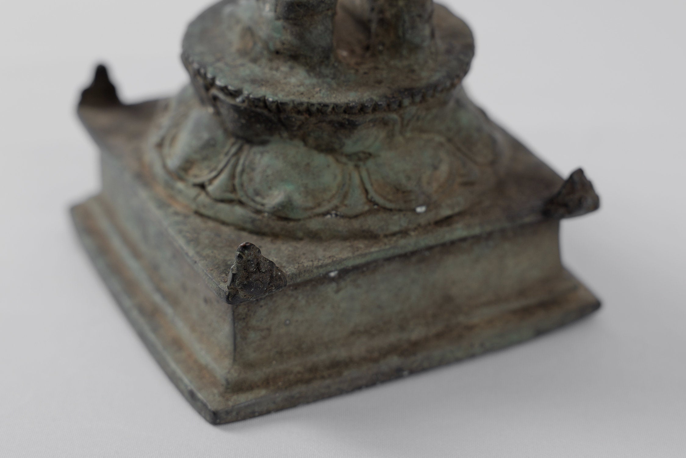 Statue Vishnu - Antique Java Style Majapahit State Bronze Vishnu - 31cm