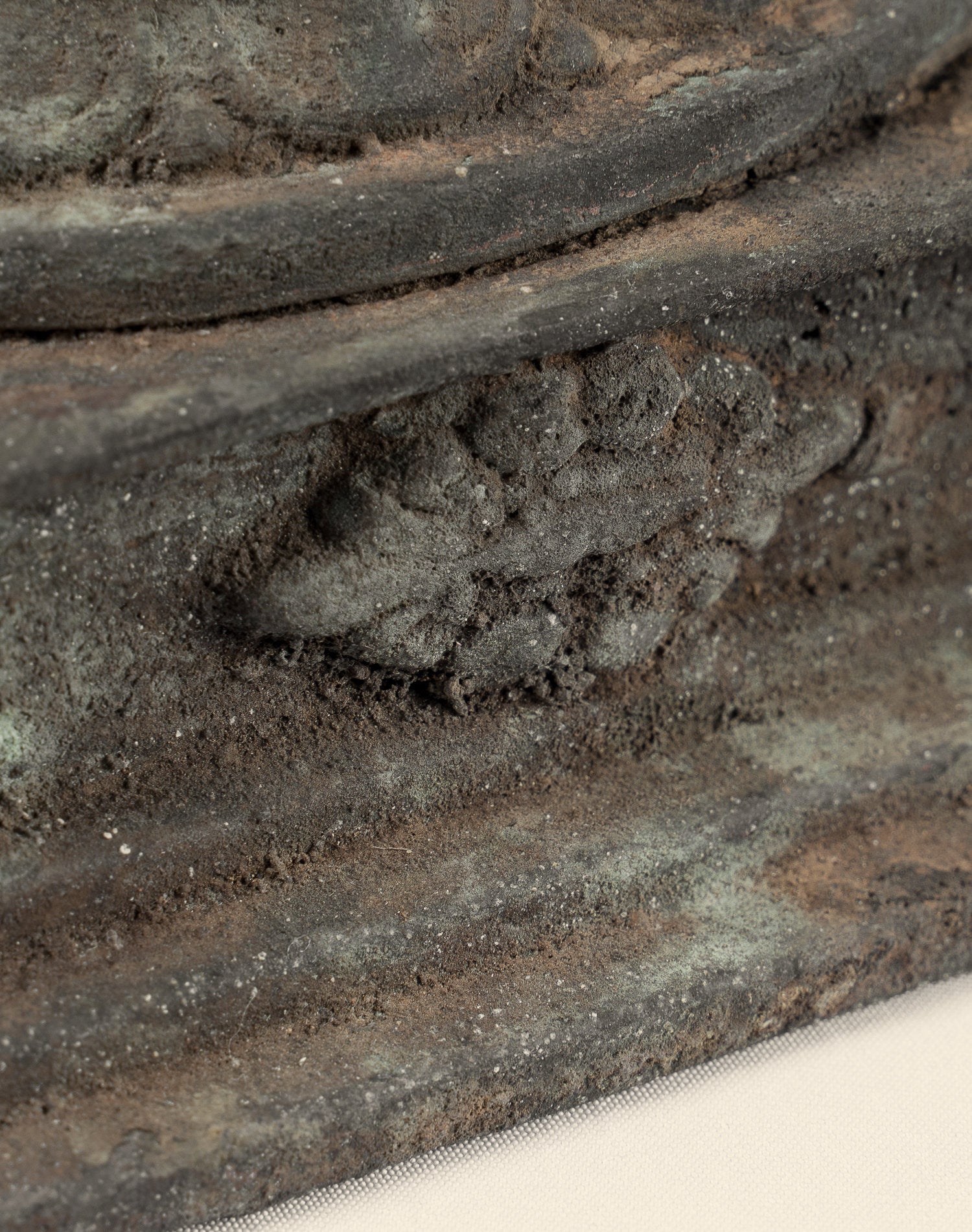 Antique in stile indonesiano seduto in bronzo giavanese Amitabha Buddha Statua - 23 cm/9 "