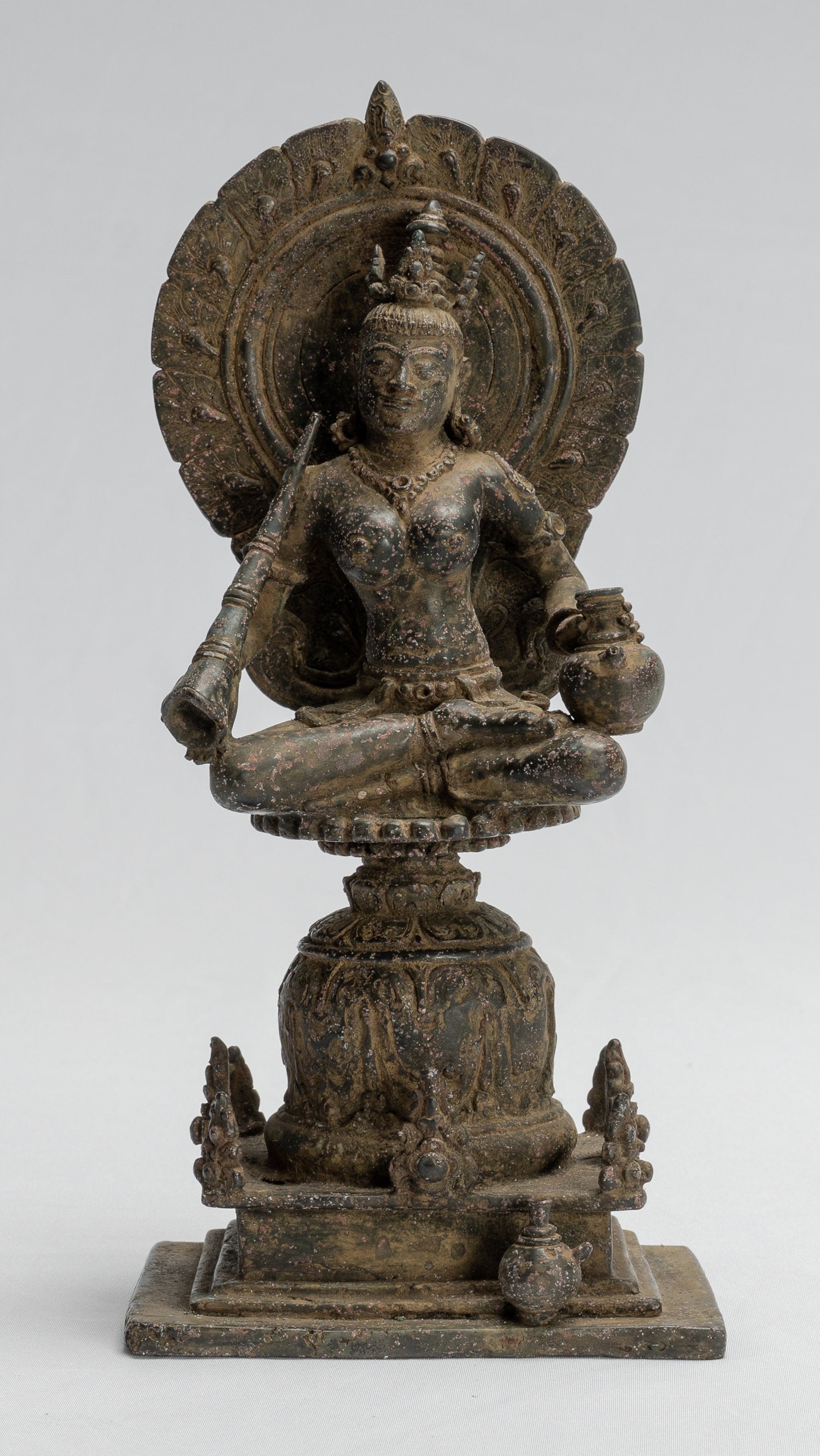Statue de Tara – Statue antique de style Java Majapahit assise en bronze Devi Tara – 24 cm/25,4 cm