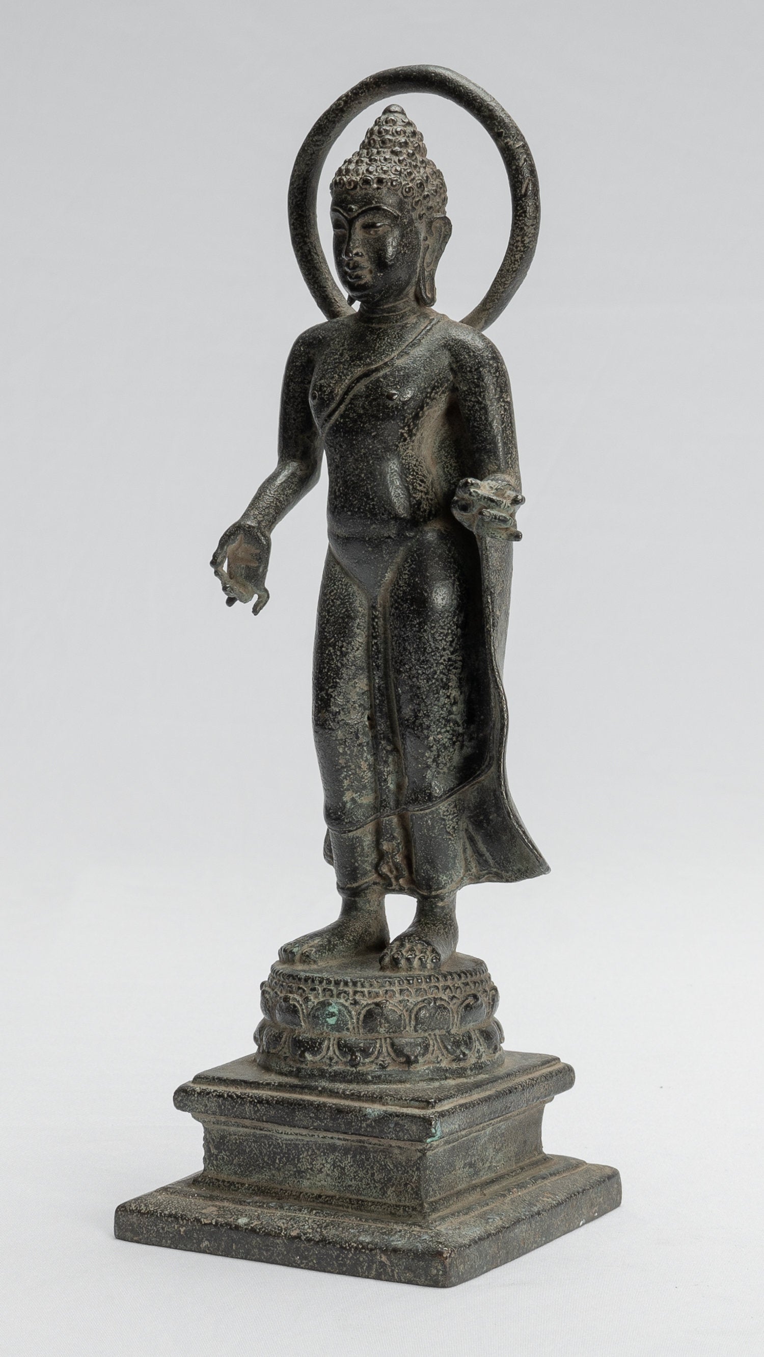 Statue de Bouddha – Bouddha d'enseignement javanais debout en bronze de style indonésien antique – 28 cm
