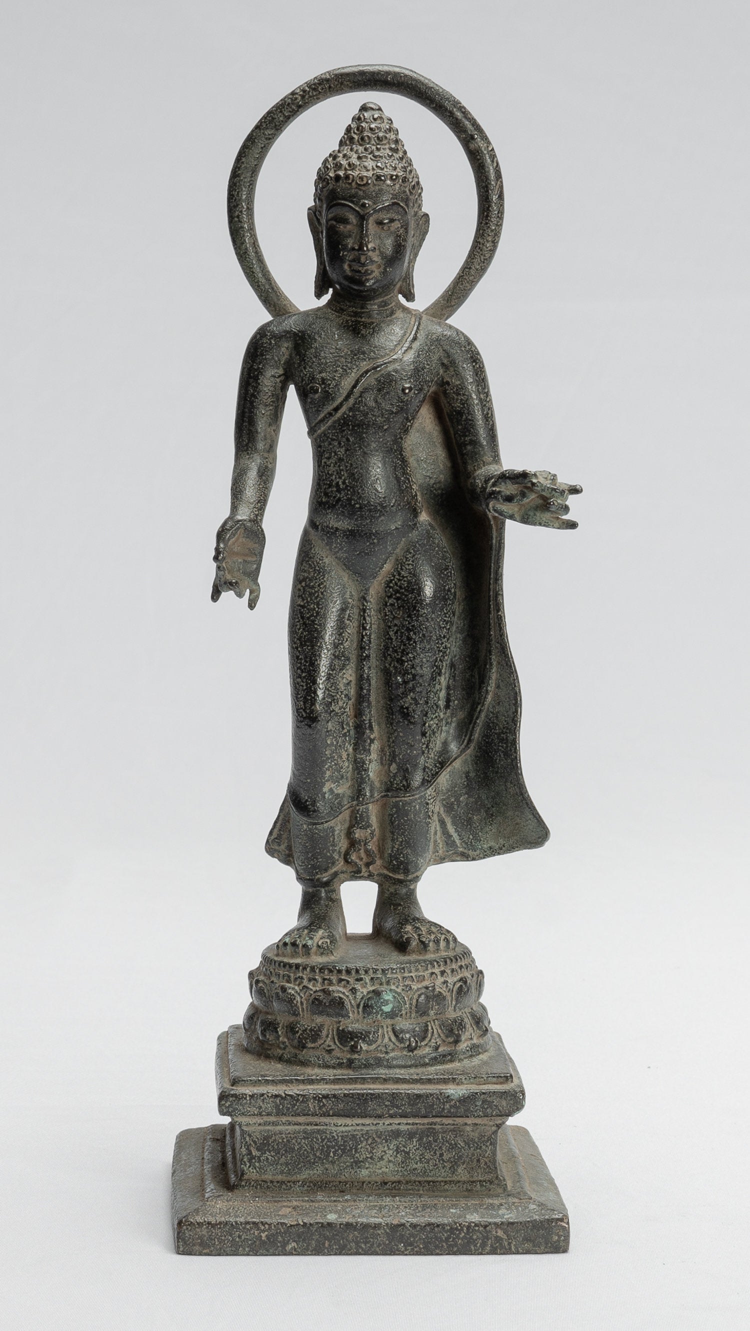 Statue de Bouddha – Bouddha d'enseignement javanais debout en bronze de style indonésien antique – 28 cm