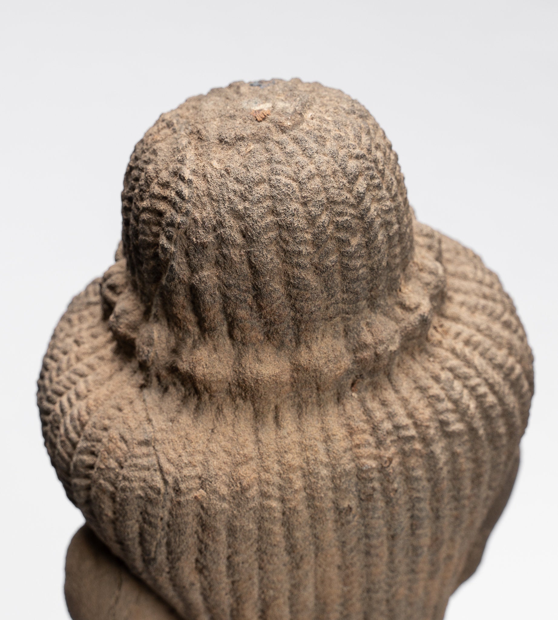 Statue Vishnu - Antique Baphuon Style Stone seduto Khmer Vishnu Statue - 48cm / 19 "