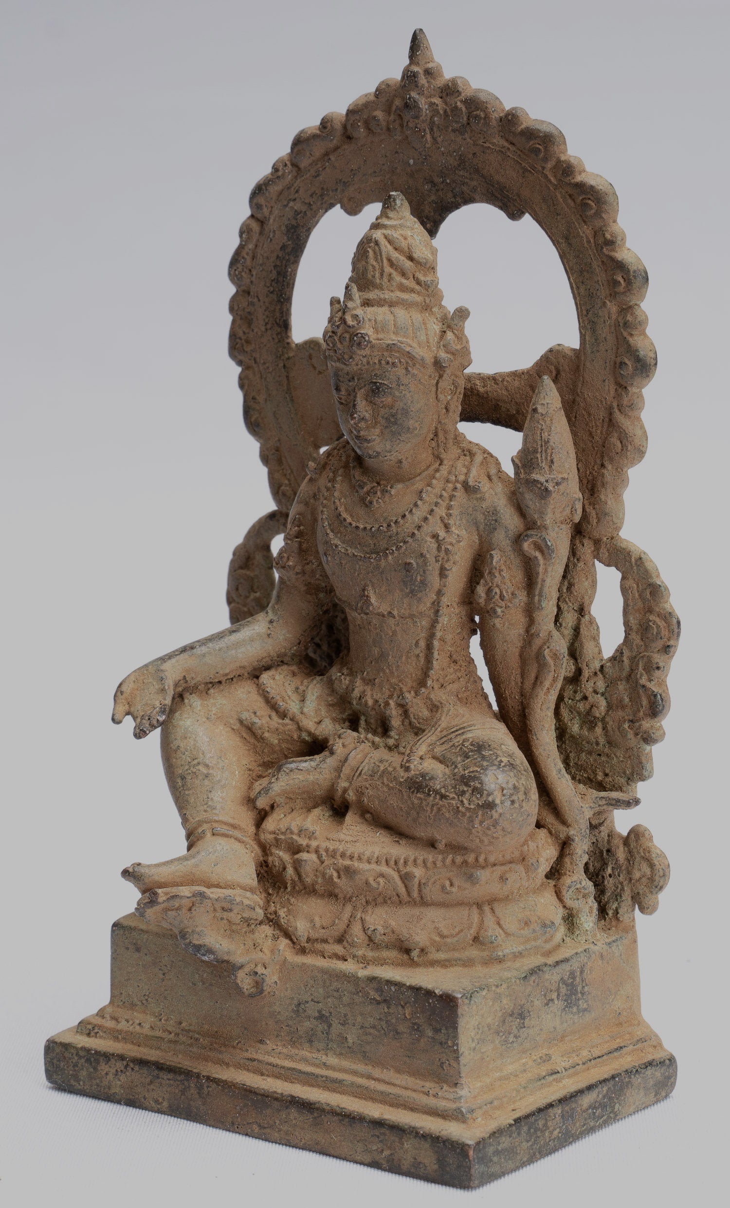 Vishnu - Antique Java Style Majapahit Seduto beneficenza in bronzo Vishnu Statua - 11cm/4 "