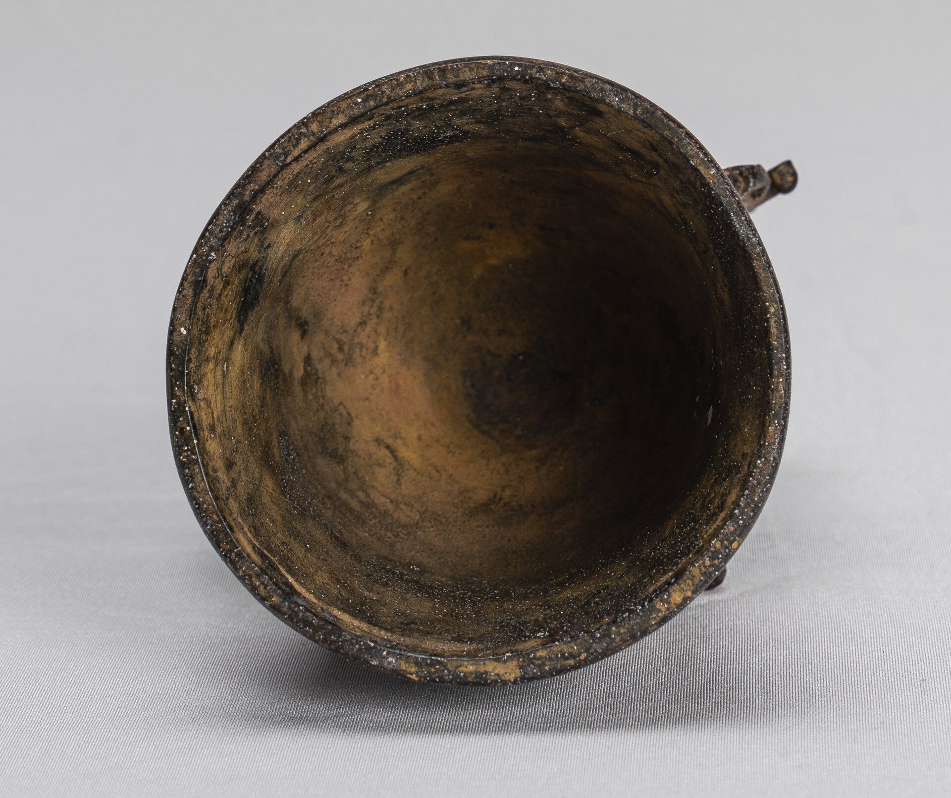 Statua di Jambhala - Antique Java Majapahit Style Seduto statua di Jambhala God of Wealth - 16 cm/6 "