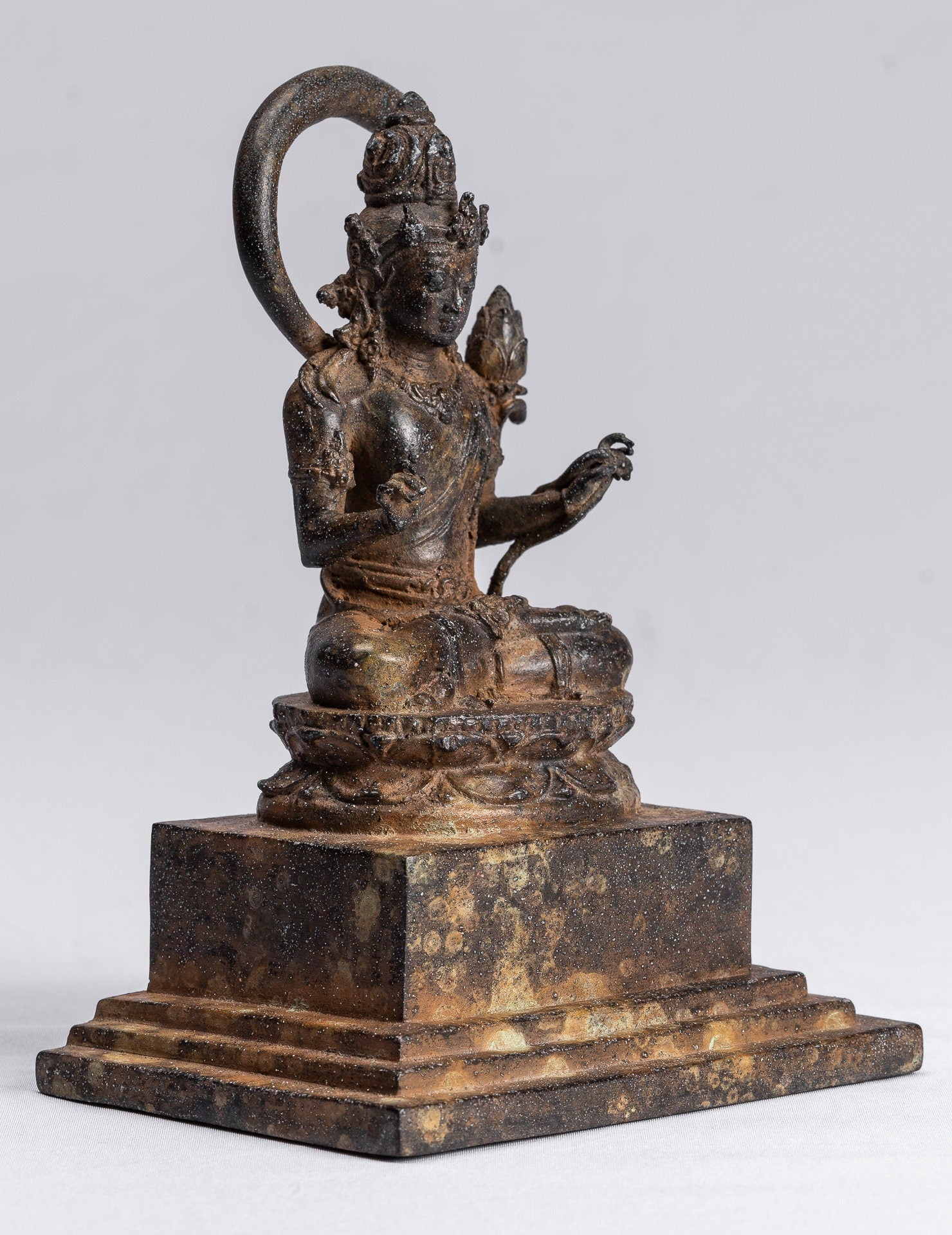 Statua di tara - antico stile java majapahit indonesiano seduto bronzo devi tara statua - 17 cm/7 "