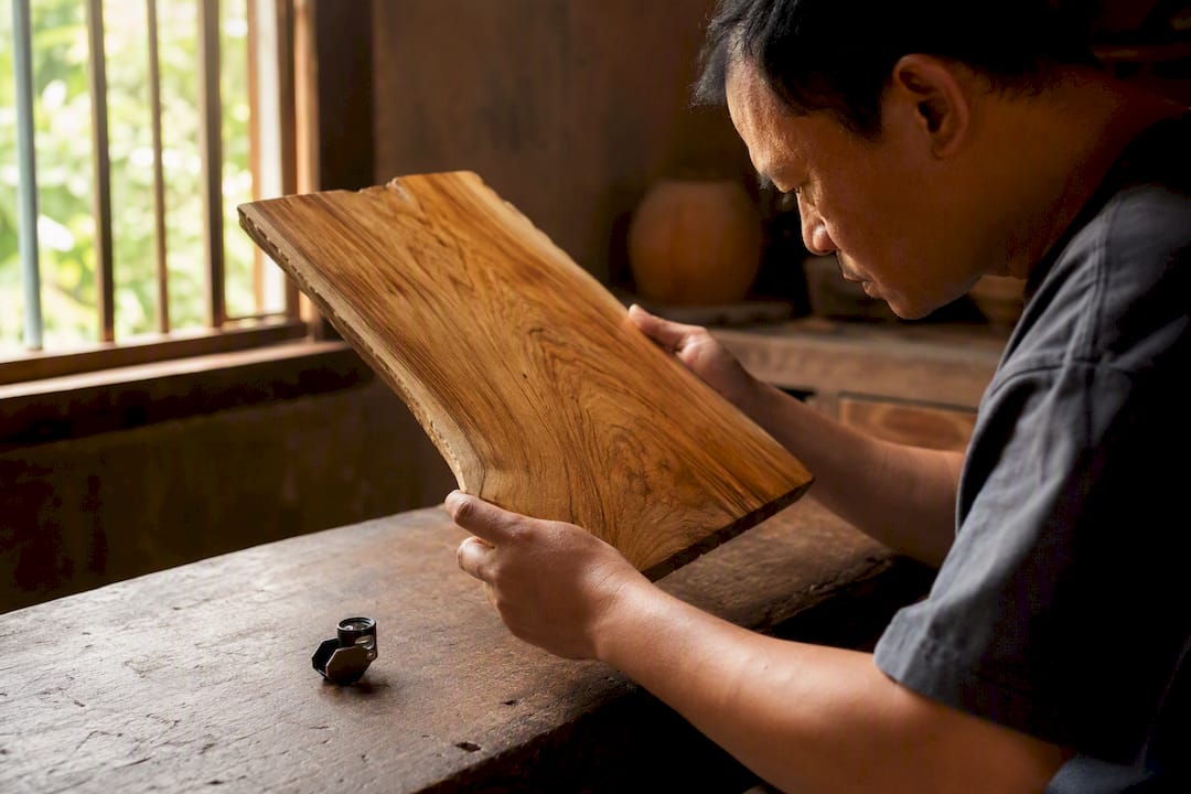 Buyers & Collectors: Four Signs to Identify Teak Wood