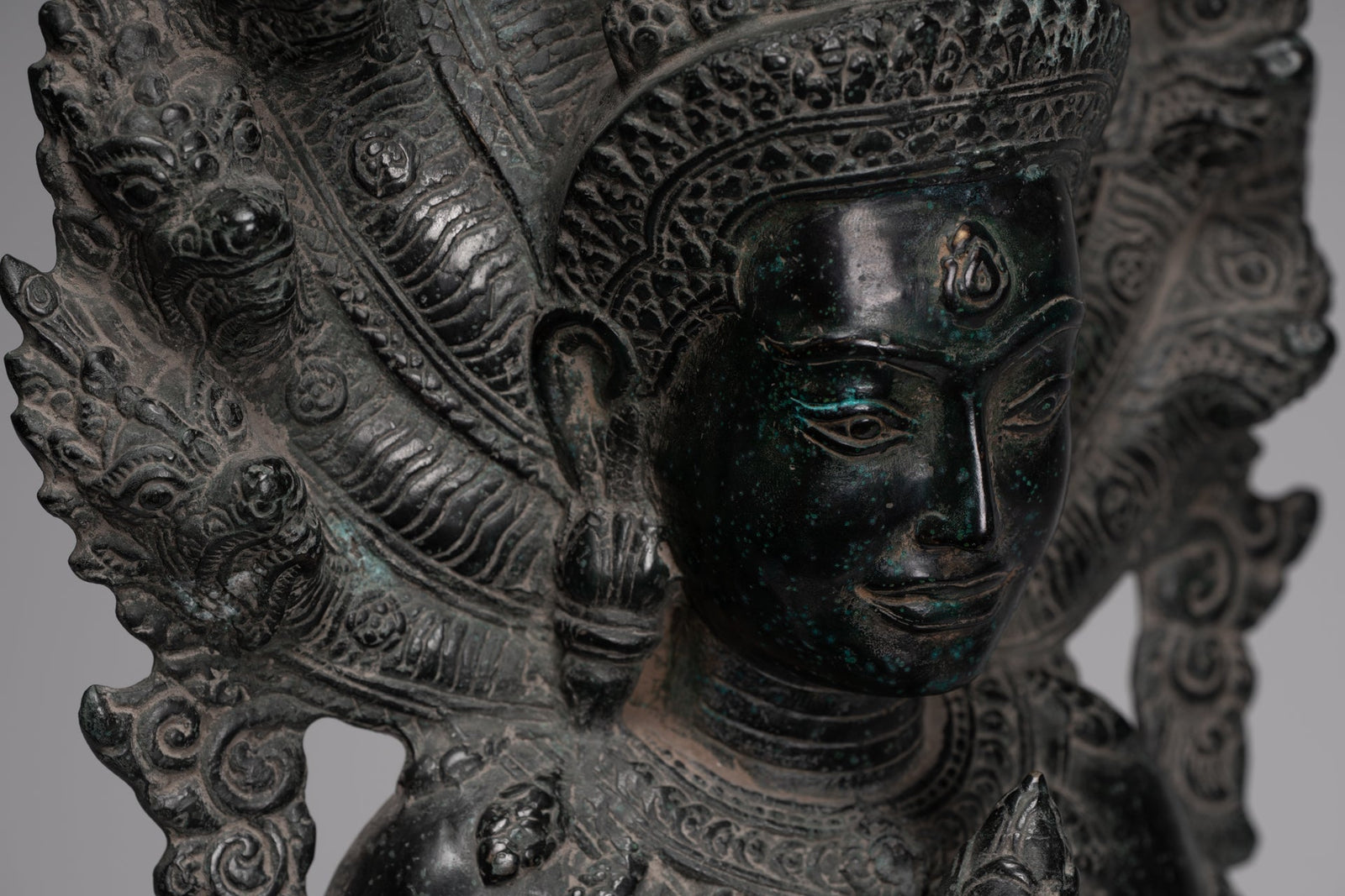 Estatua de Naga - Estatua protectora de bronce de estilo jemer antiguo 'Reina Soma' Madre de Naga, Serpiente o Serpiente - 76cm/30"