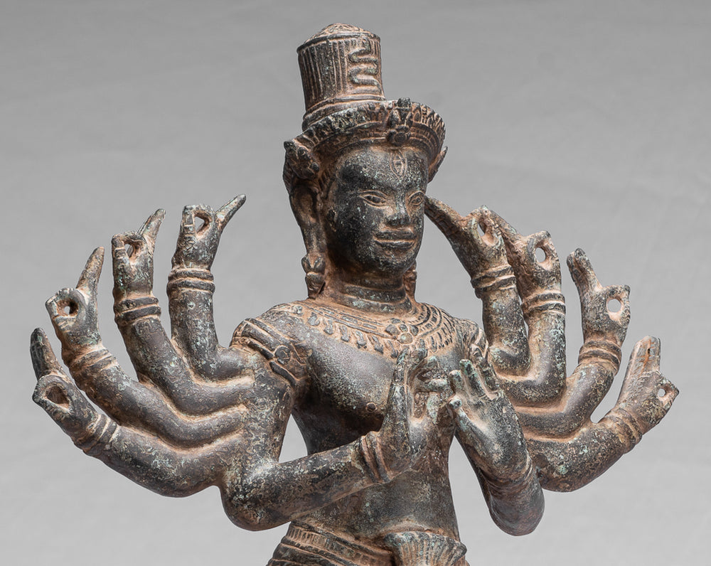 Statua di Shiva - Bronzo antico in stile Khmer Post-Bayon Ardhaparyanka Shiva - 10 braccia - 50 cm/20"