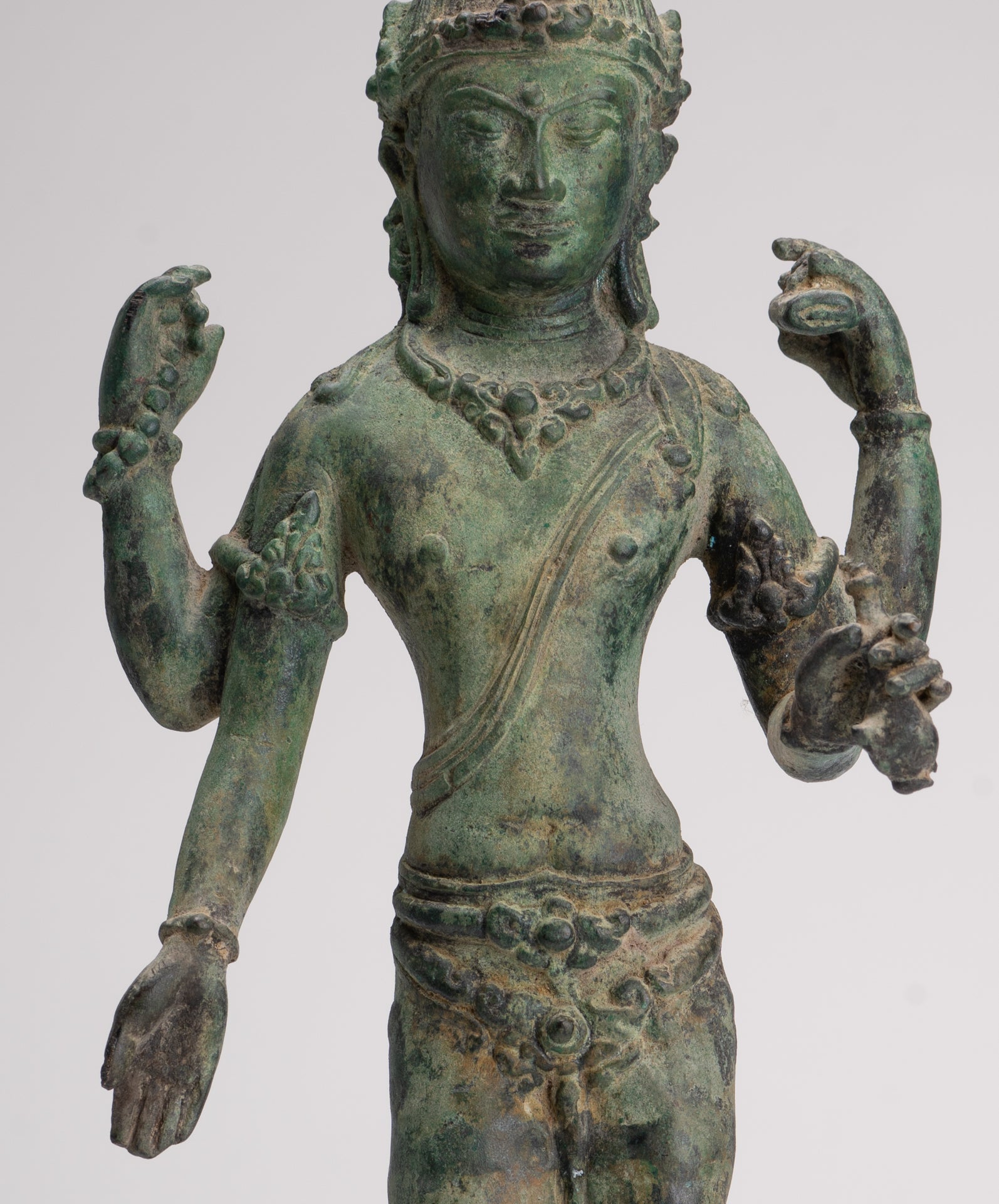 Lokeshvara - Estatua de Lokeshvara de bronce de pie estilo jemer antiguo - 35 cm/14"