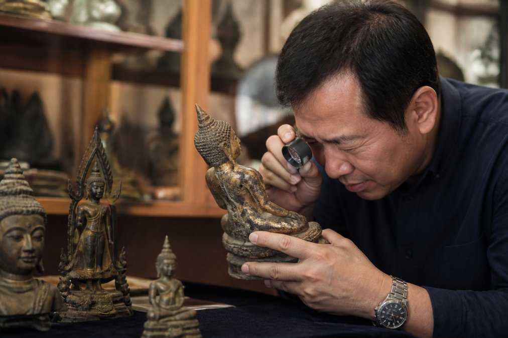 How to Spot Fake Antique Buddhist Statues