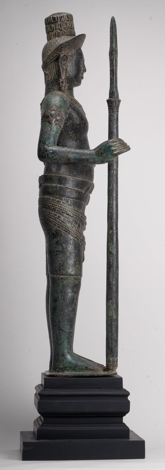 Shiva antique de style khmer en bronze debout de style Angkor Wat avec lance - 91 cm/36"