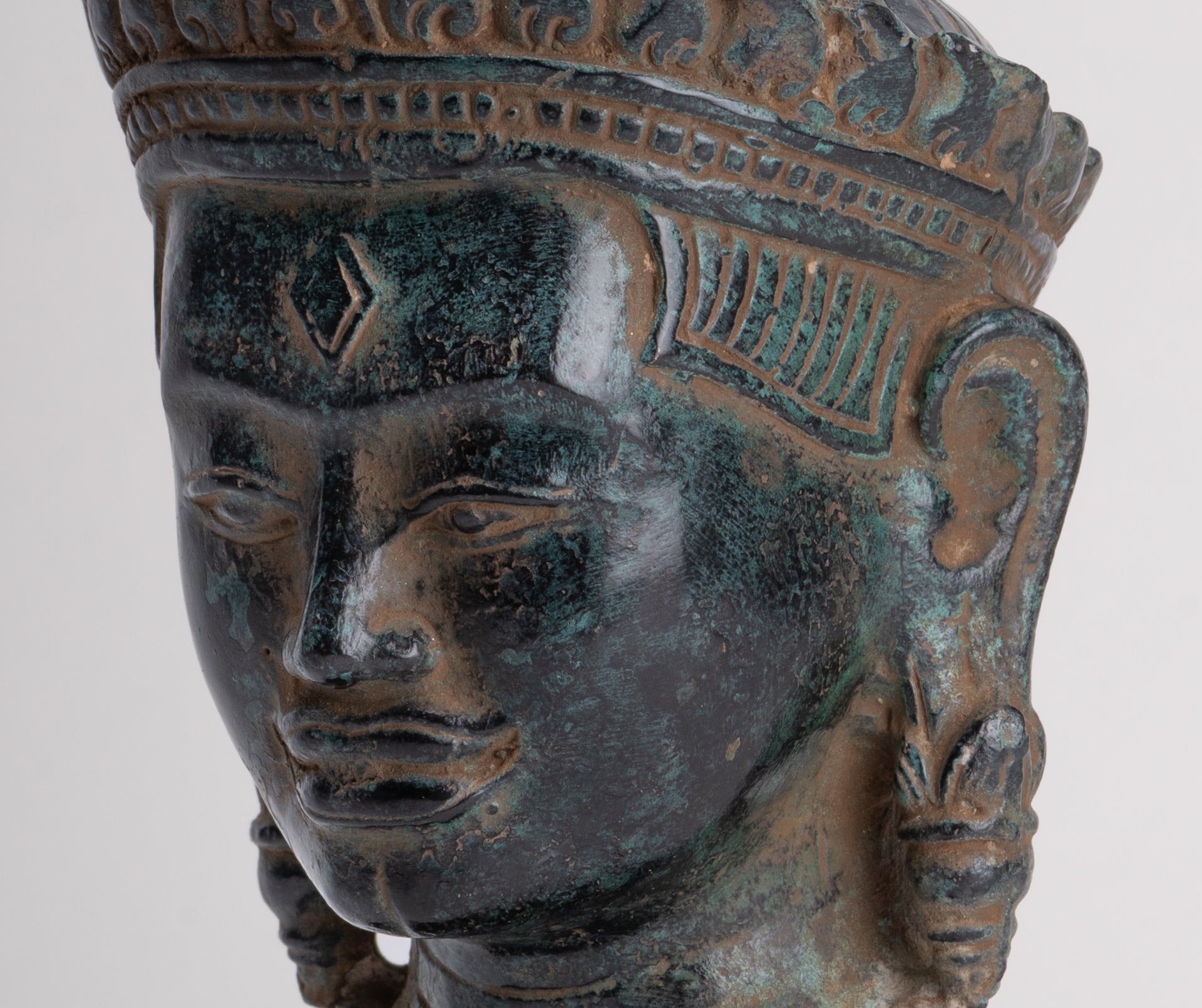 Lokeshvara Statue - Antique Khmer Style Bronze Bayon Style Mounted Lokeshvara Head - 22cm/9"