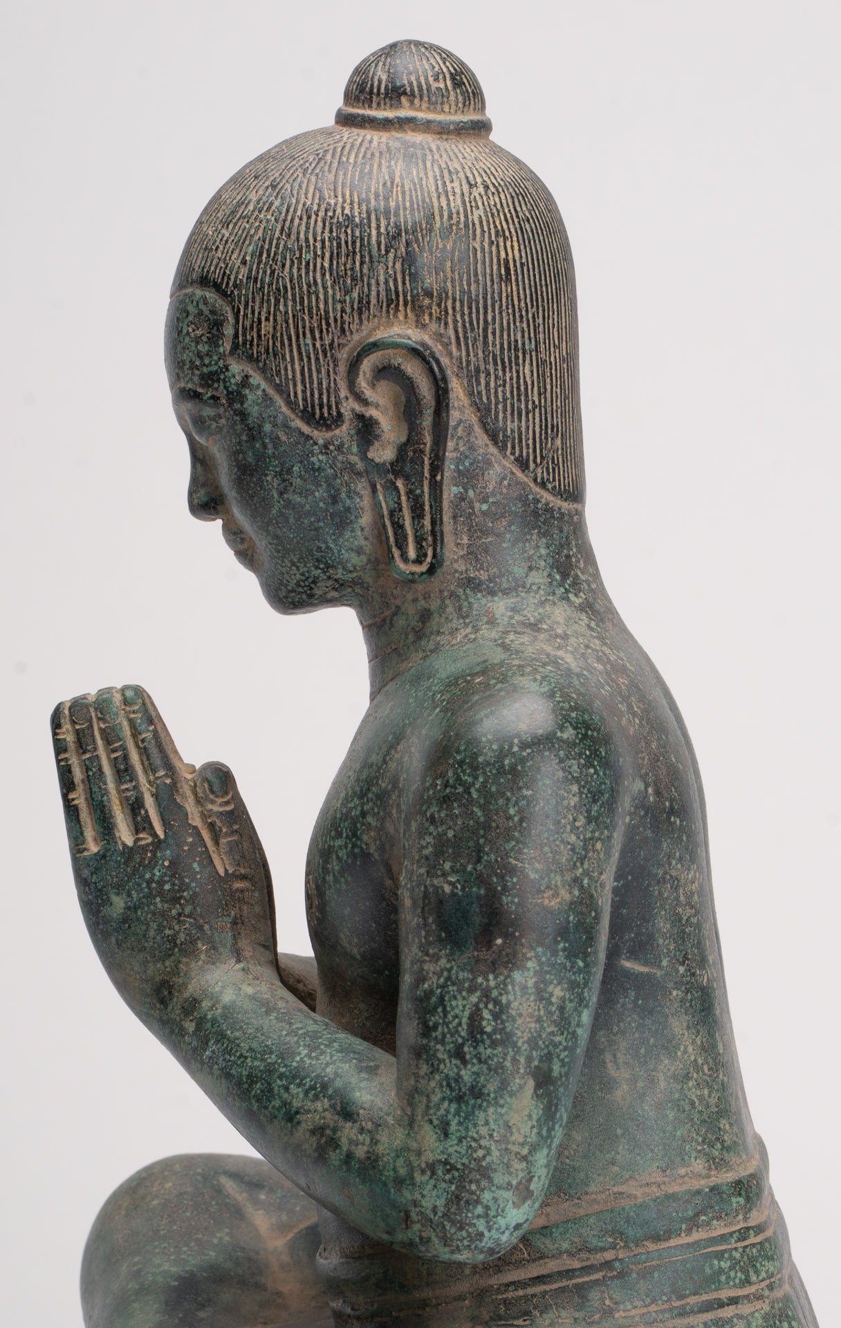 Statua di Jayavarman - Statua di Jayavarman VII in bronzo seduto in stile Khmer antico - 31 cm/12"