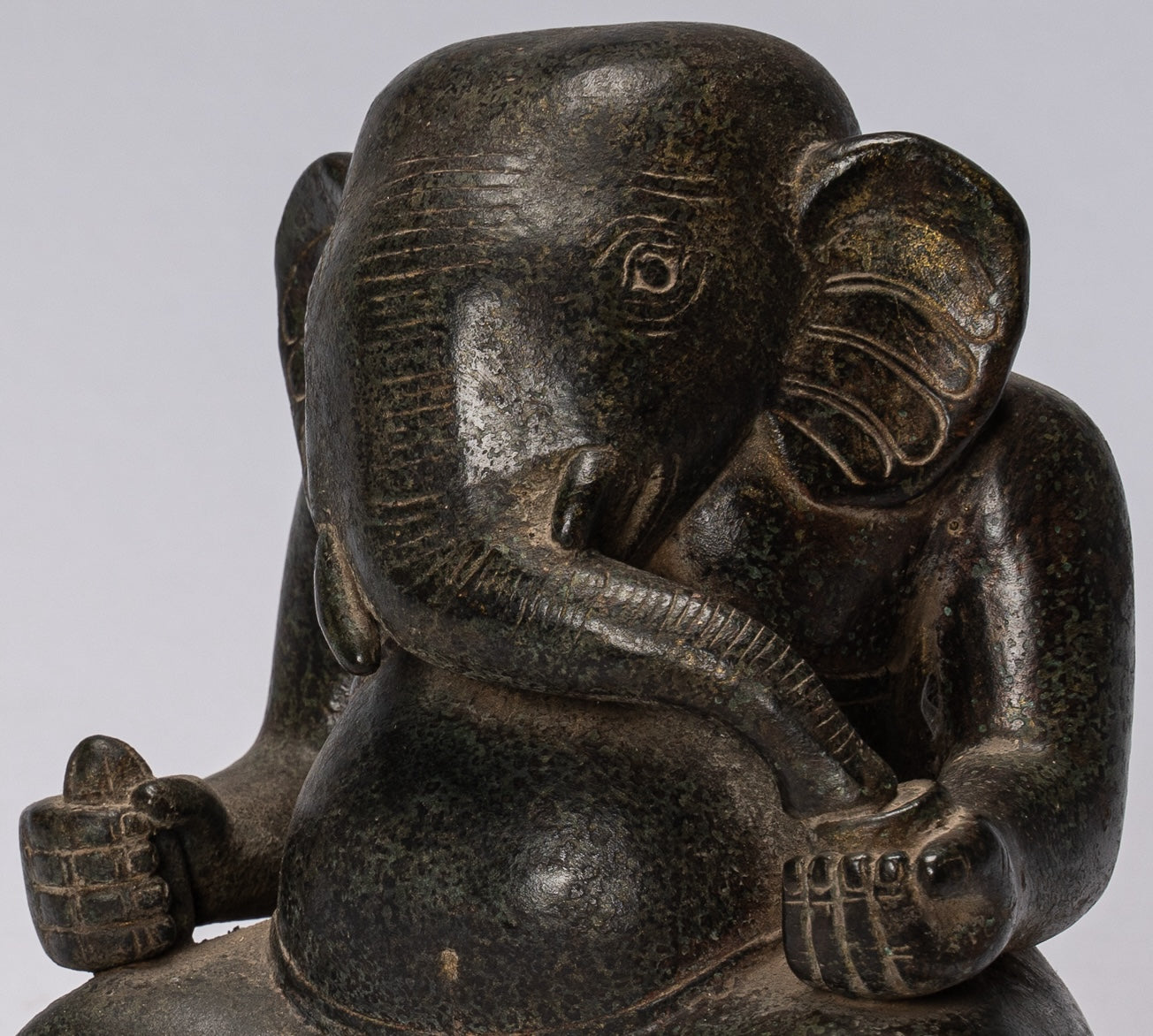 Statua Ganesh - Statua di ganesha in bronzo seduto in stile cham antico - 20 cm/8 "