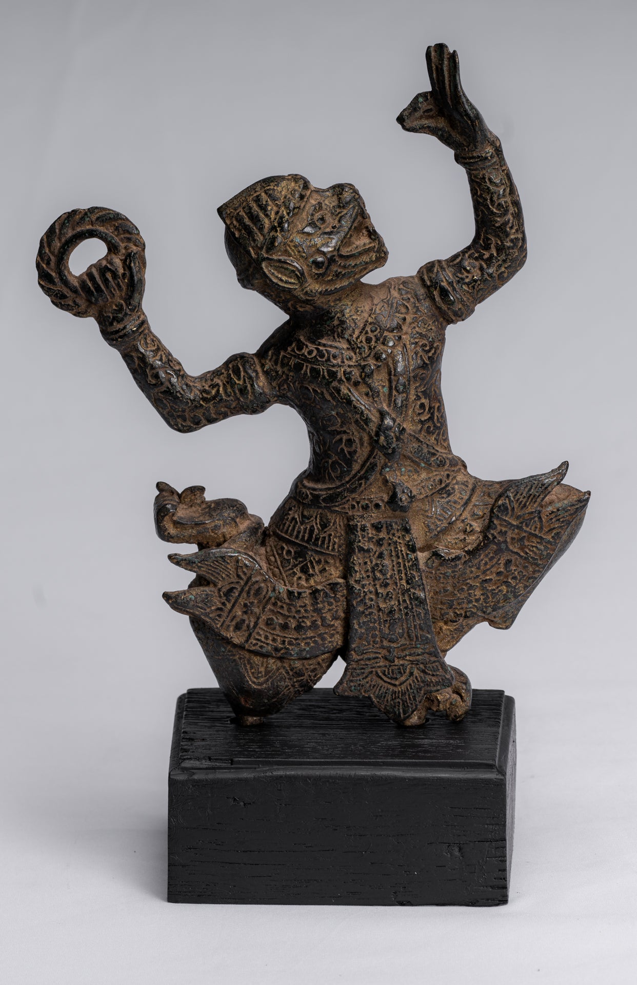 Antike Bayon-Hindu-Gott Hanuman-Statue im Khmer-Stil – 25 cm hoch