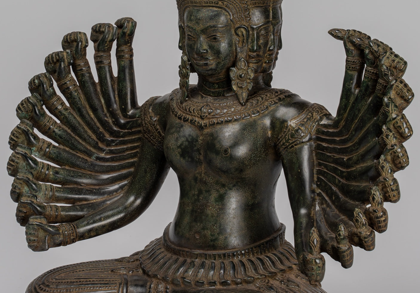 Antique Khmer in stile Khmer seduto Borhisattva Avalokiteshvara Statua - 53cm/21 "