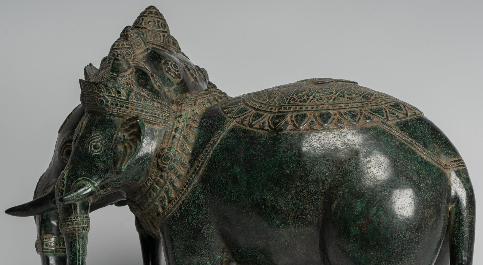 Estatua de Airavata o Elephant de Estilo Antiguo de Estilo JMER - 44cm/18 "de altura