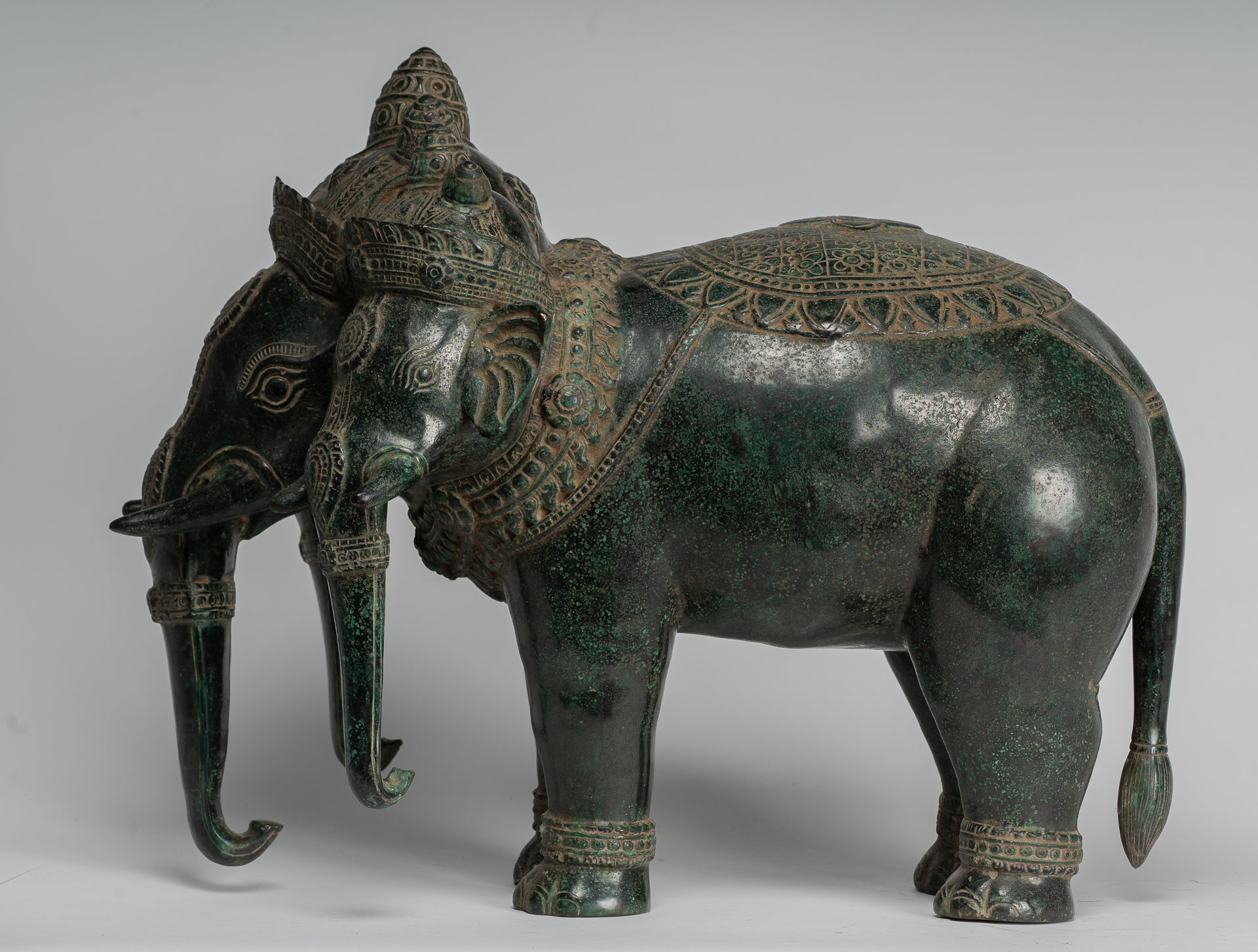 Estatua de Airavata o Elephant de Estilo Antiguo de Estilo JMER - 44cm/18 "de altura