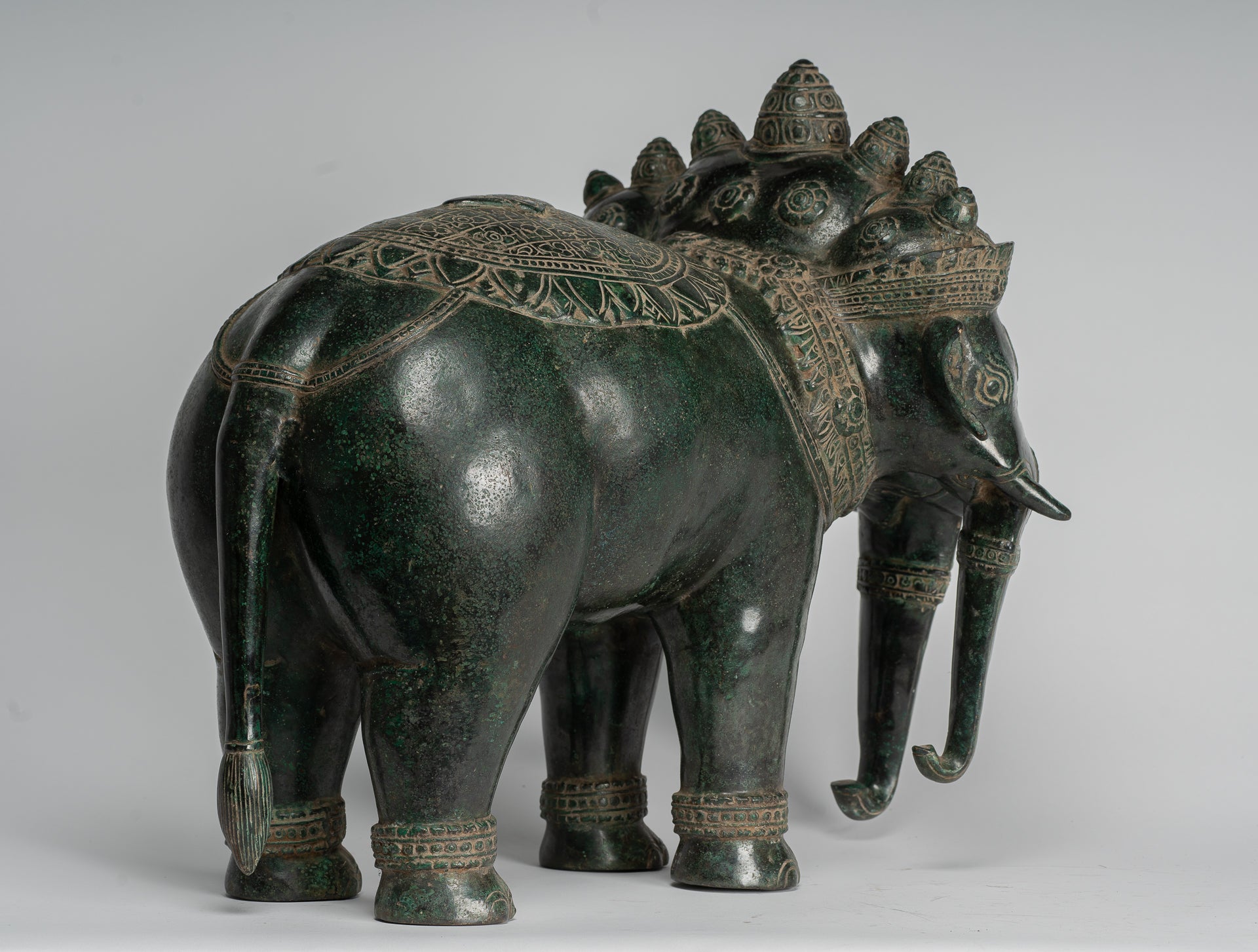 Estatua de Airavata o Elephant de Estilo Antiguo de Estilo JMER - 44cm/18 "de altura