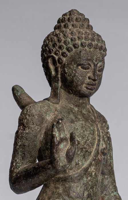 Statue de Bouddha – Statue de Bouddha de protection debout javanaise de style indonésien antique – 43 cm/17"