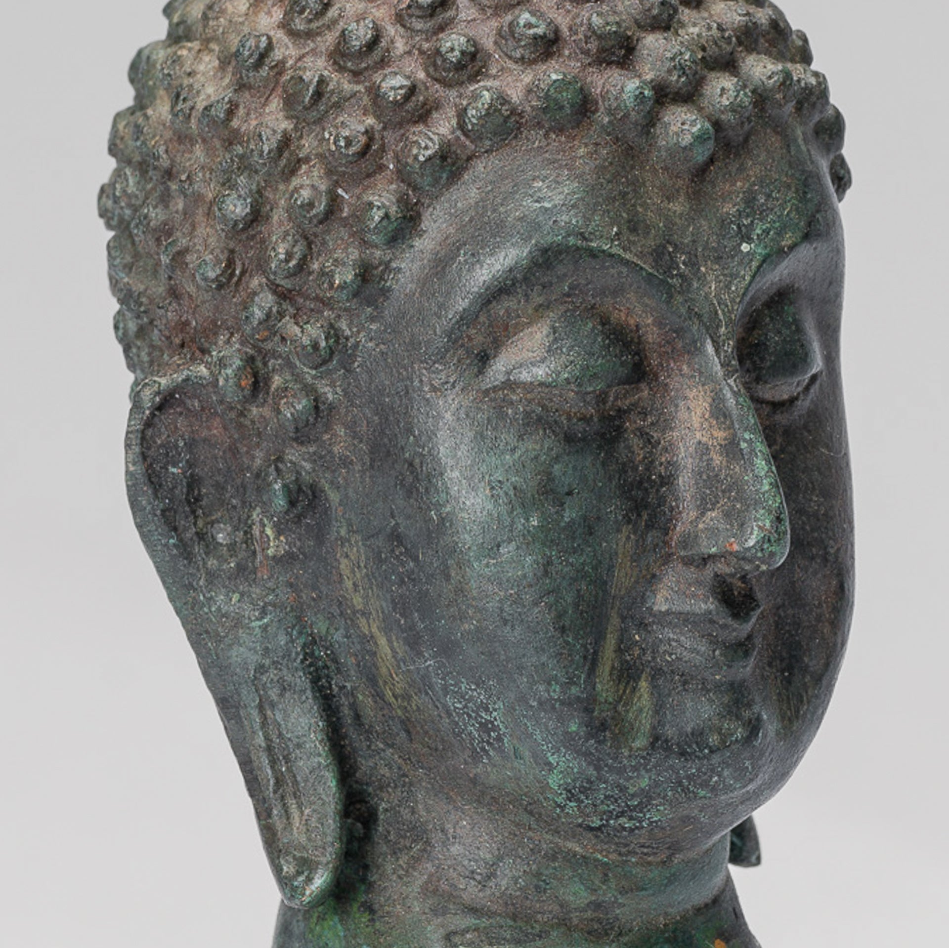Buddha Head - Antique Thai Style Sukhothai Mounted Bronze Buddha Head - 18cm/7"