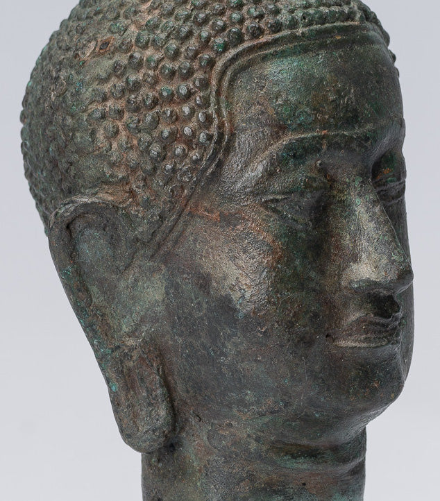 Buddha-Kopf – Bronze-Buddha-Kopf im antiken Thai-Stil, Sukhothai montiert – 17 cm.