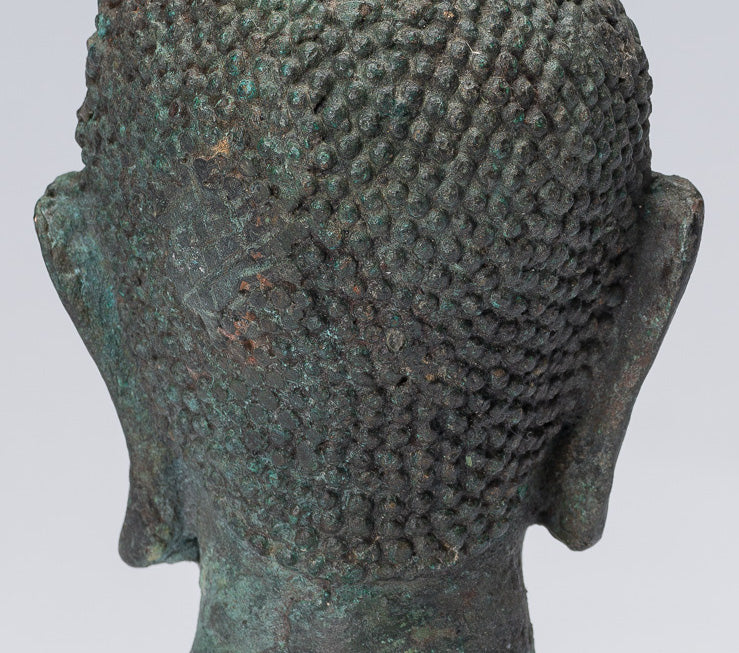 Buddha-Kopf – Bronze-Buddha-Kopf im antiken Thai-Stil, Sukhothai montiert – 17 cm.