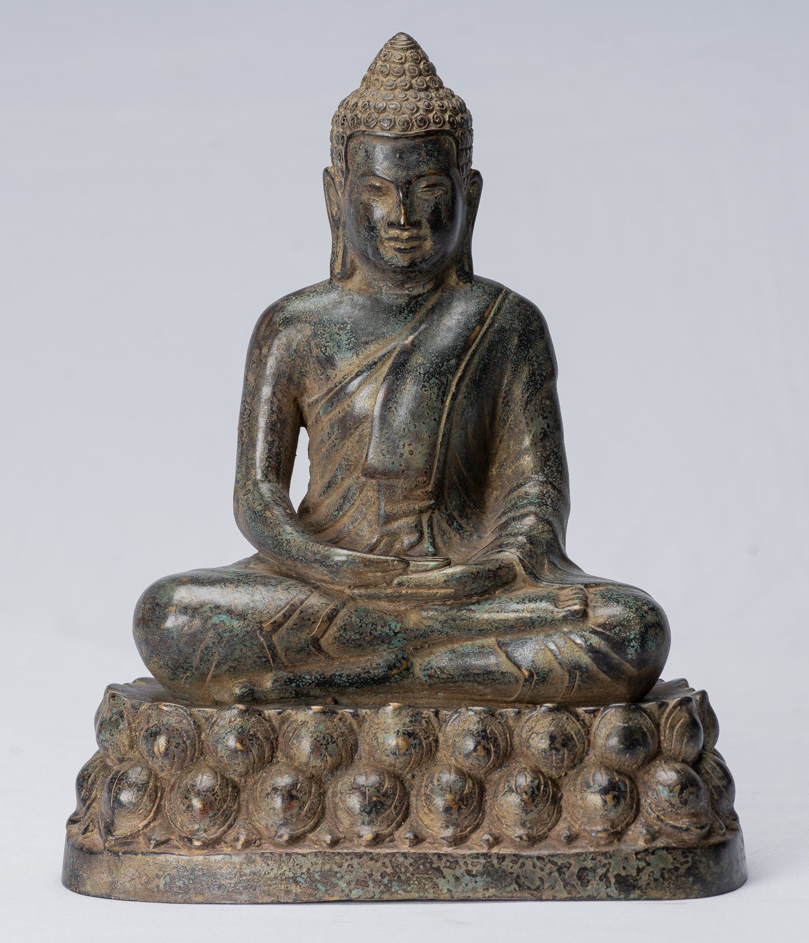Statue de Bouddha - Bouddha - Statue de Bouddha de méditation assis en bronze de style khmer antique - 25 cm/10"