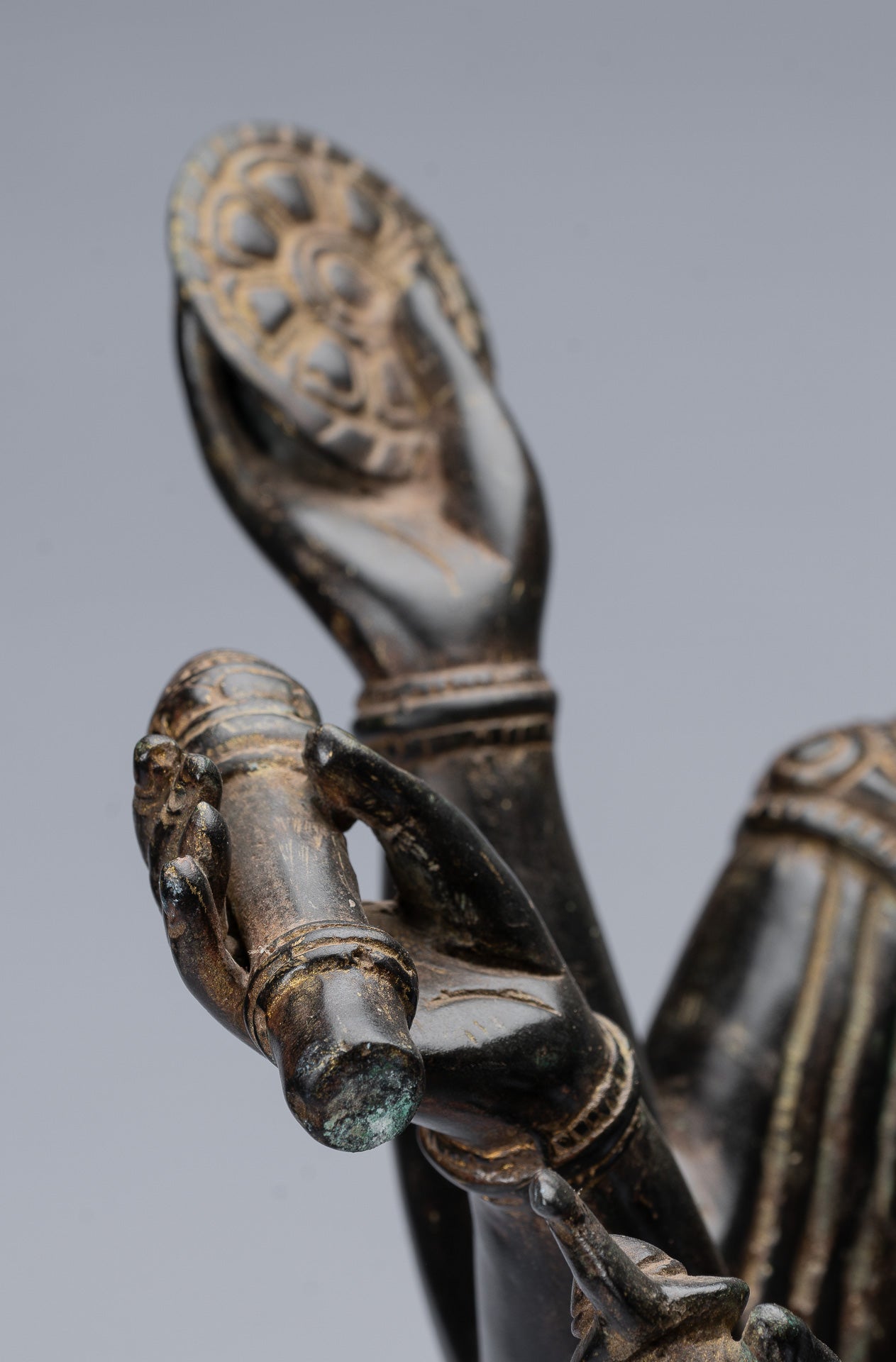 Antique Khmer Style Bronzo Angkor Wat Bodhisattva Avalokitesvara Statua - 69 cm/28 "