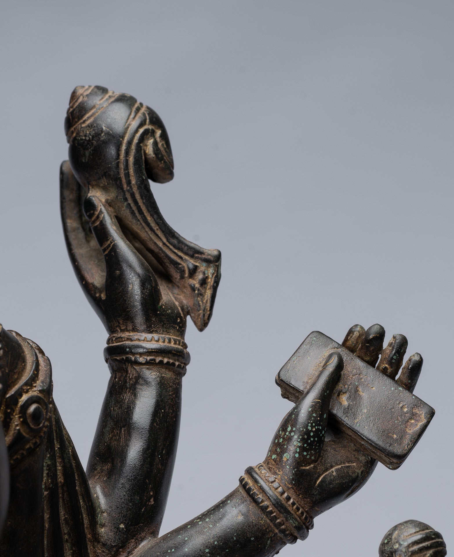 Antique Khmer Style Bronzo Angkor Wat Bodhisattva Avalokitesvara Statua - 69 cm/28 "