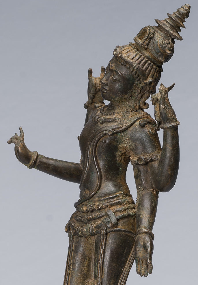 Tara-Statue – antike Majapahit-Statue aus Bronze, Devi-Tara-Statue im Java-Stil – 56 cm.