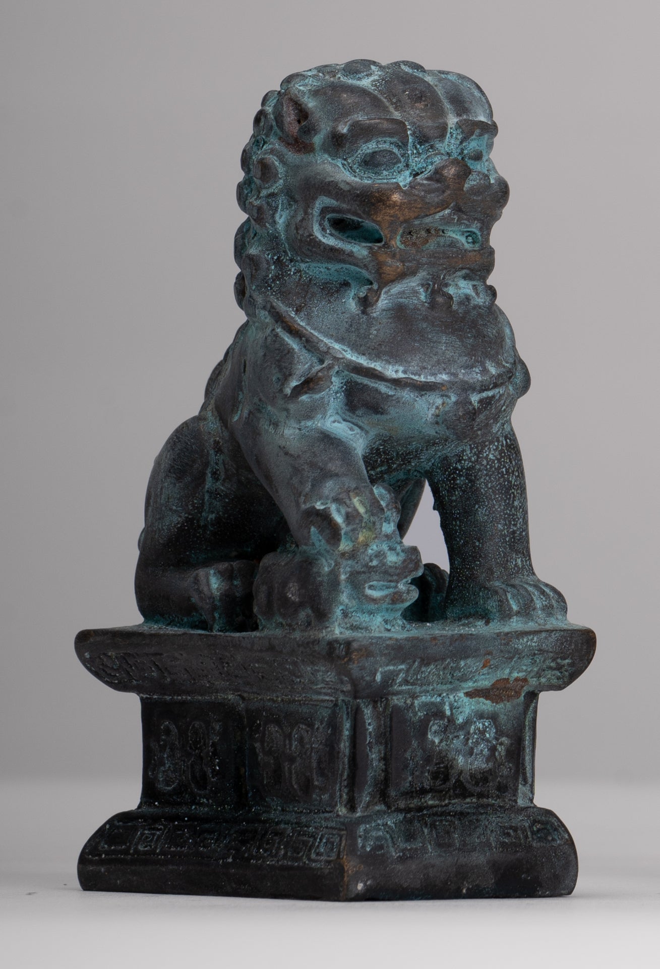 Antique Chinese Style Temple Guardian Lions Shishi Lions Foo Dogs Imperial Lions (Pair) - 10.5cm/4"