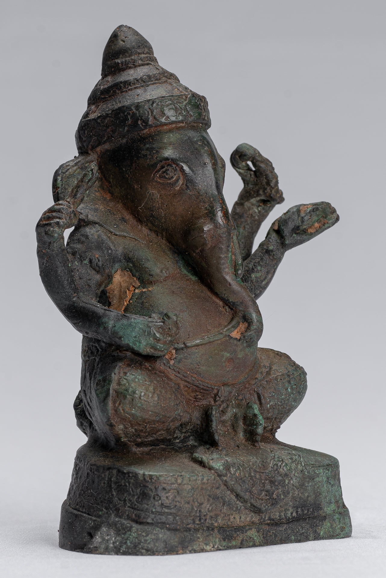 Estatua de Ganesha - Estatua de Bayón de bronce sentado de estilo jemer antiguo - 14 cm/6 "