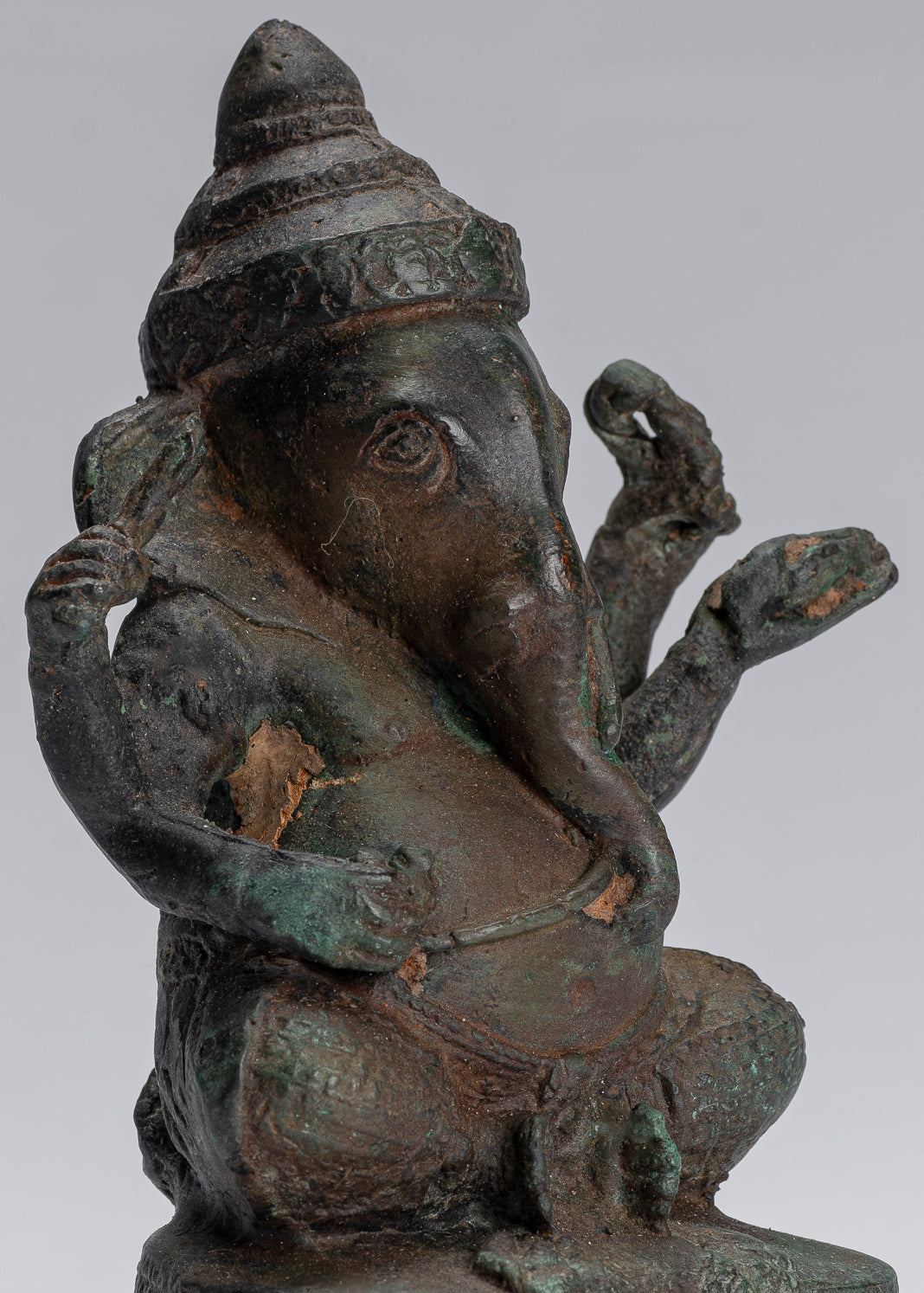 Estatua de Ganesha - Estatua de Bayón de bronce sentado de estilo jemer antiguo - 14 cm/6 "
