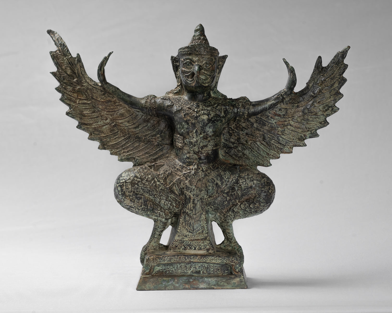 Estatua de estado de estilo tailandés antiguo Vishnu Garuda - 33 cm/13 "