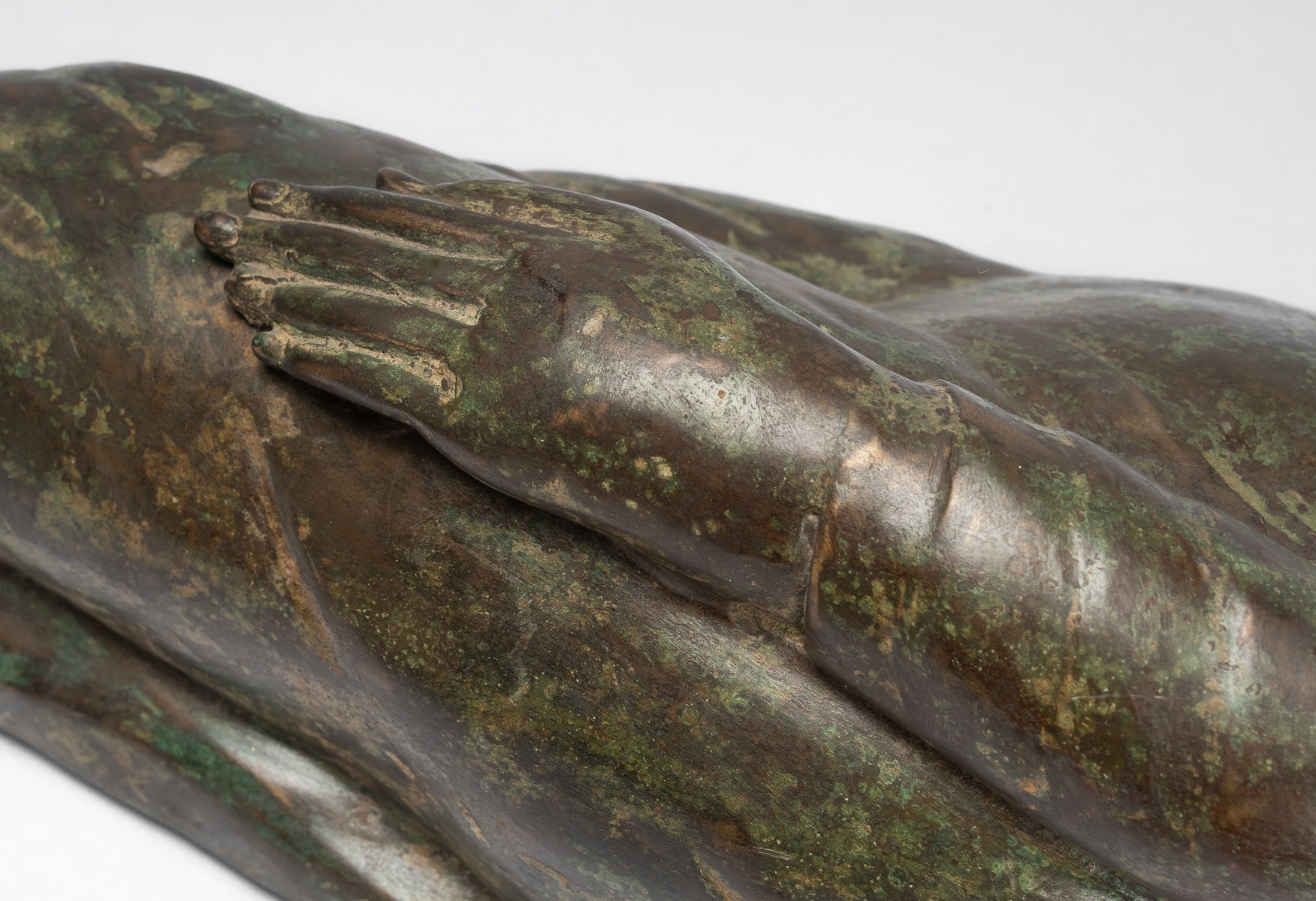 Antique in stile indiano Gandhara Bronzo Reclining Vishnu Statua - 95 cm/38 "Long