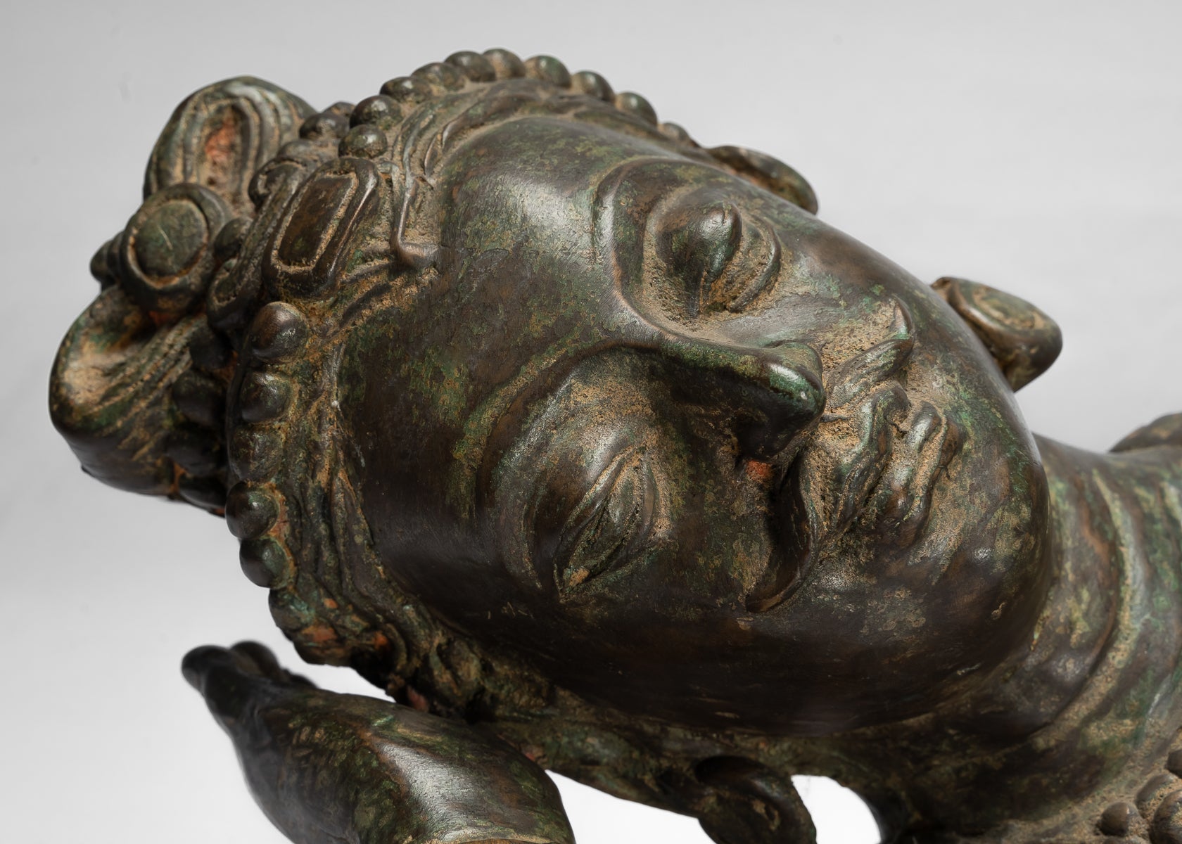 Antique in stile indiano Gandhara Bronzo Reclining Vishnu Statua - 95 cm/38 "Long