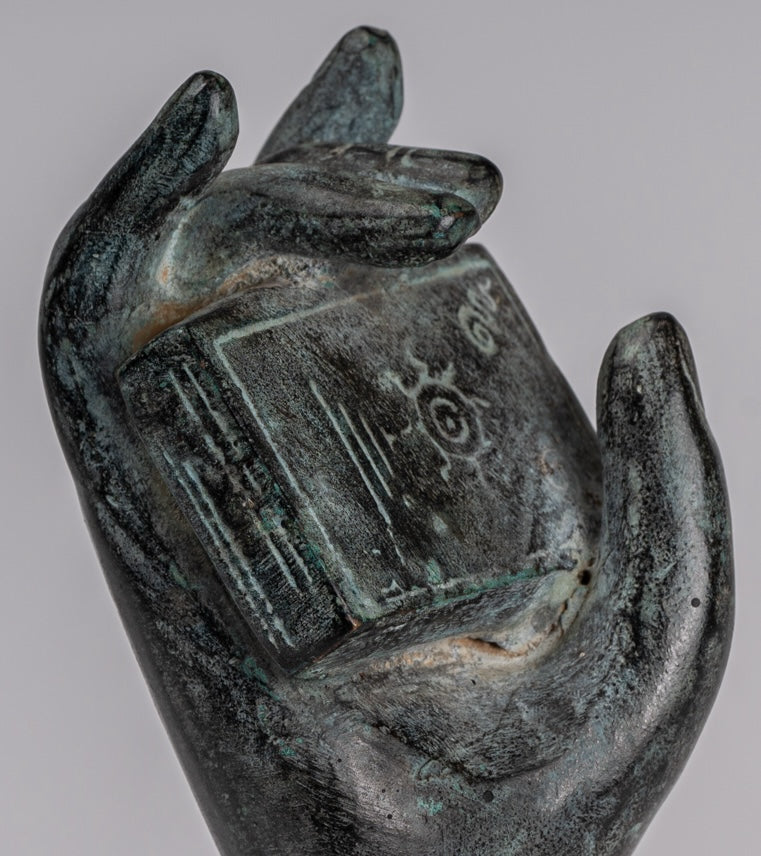 Montate Antique Khmer Style Southeast Asia Bronzo Hand & Sutra - 17 cm/7 "