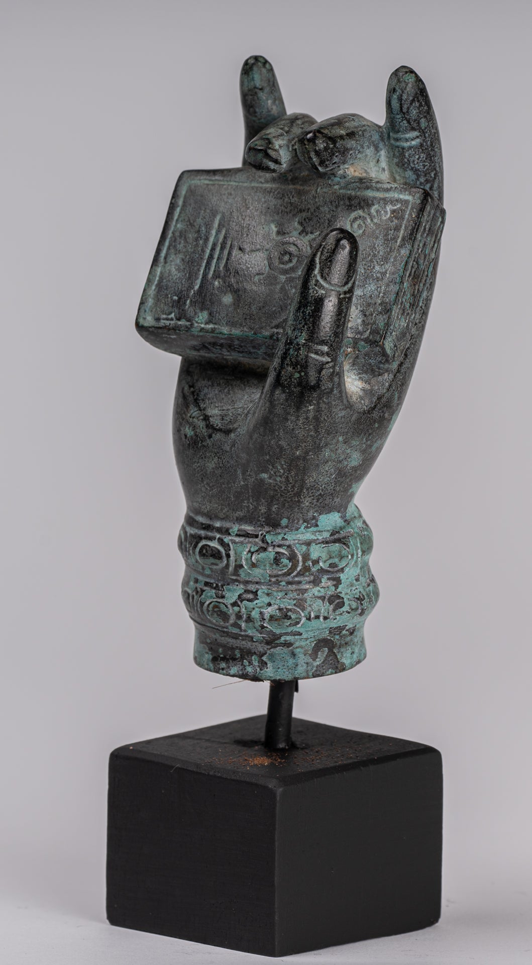 Montate Antique Khmer Style Southeast Asia Bronzo Hand & Sutra - 17 cm/7 "