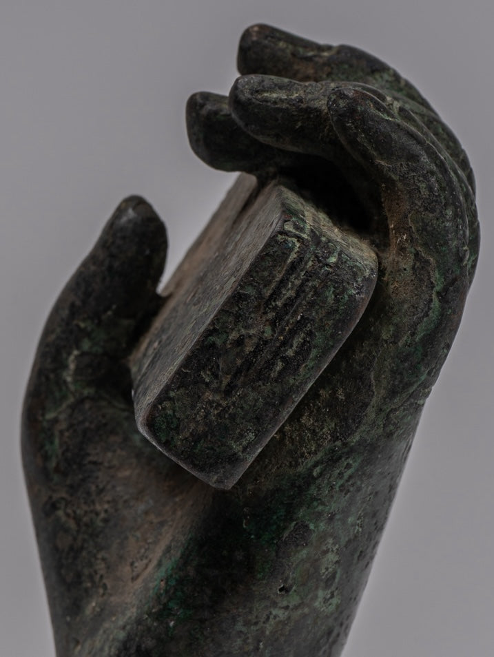 Mano di bronzo del sud -est asiatico e sutra del sud -est asiatico. 16 cm/6 "
