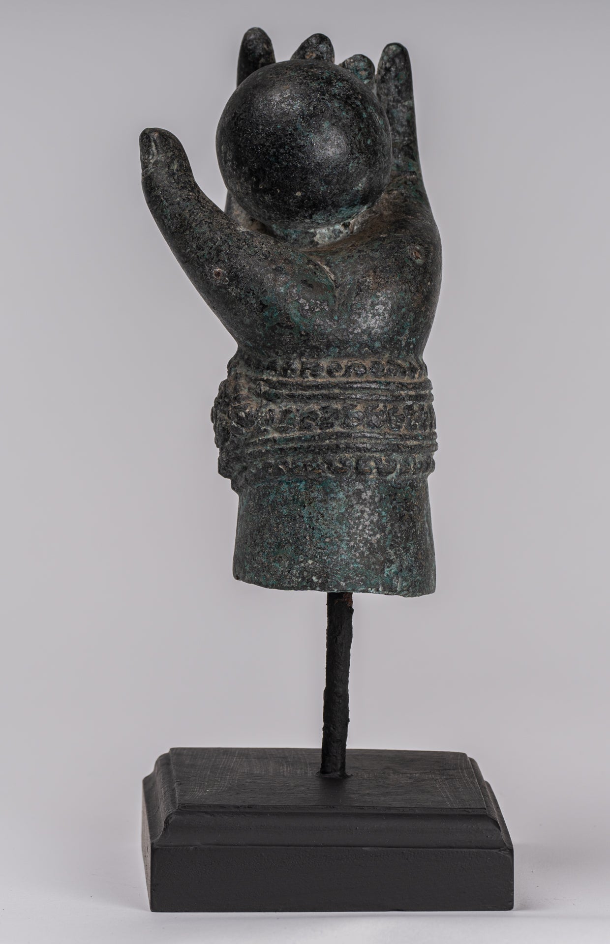 Antiguo montado en el estilo jemer del sudeste asiático Vishnu Hand & Pinda o Ball - 24 cm/10 "