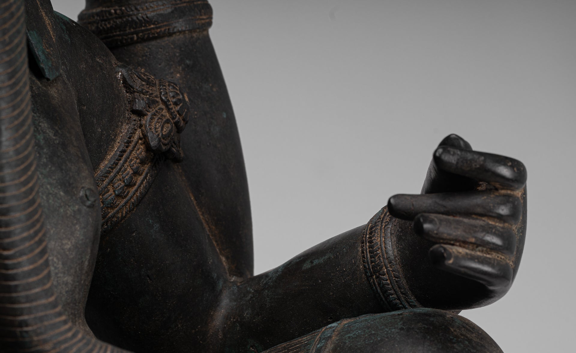 Ganesha Statue - Antique Thai Style Bronze Seated 4-Arm Ganesha Statue - 85cm/34"