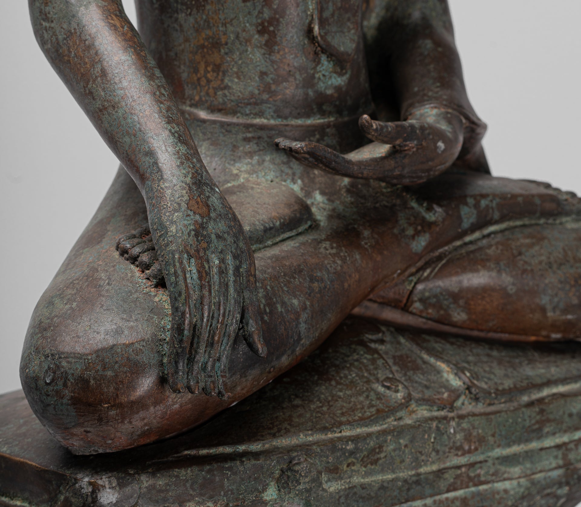 Large Buddha Statue - Antique Thai Style Chiang Rung Seated Enlightenment Buddha Statue - 101cm/40"