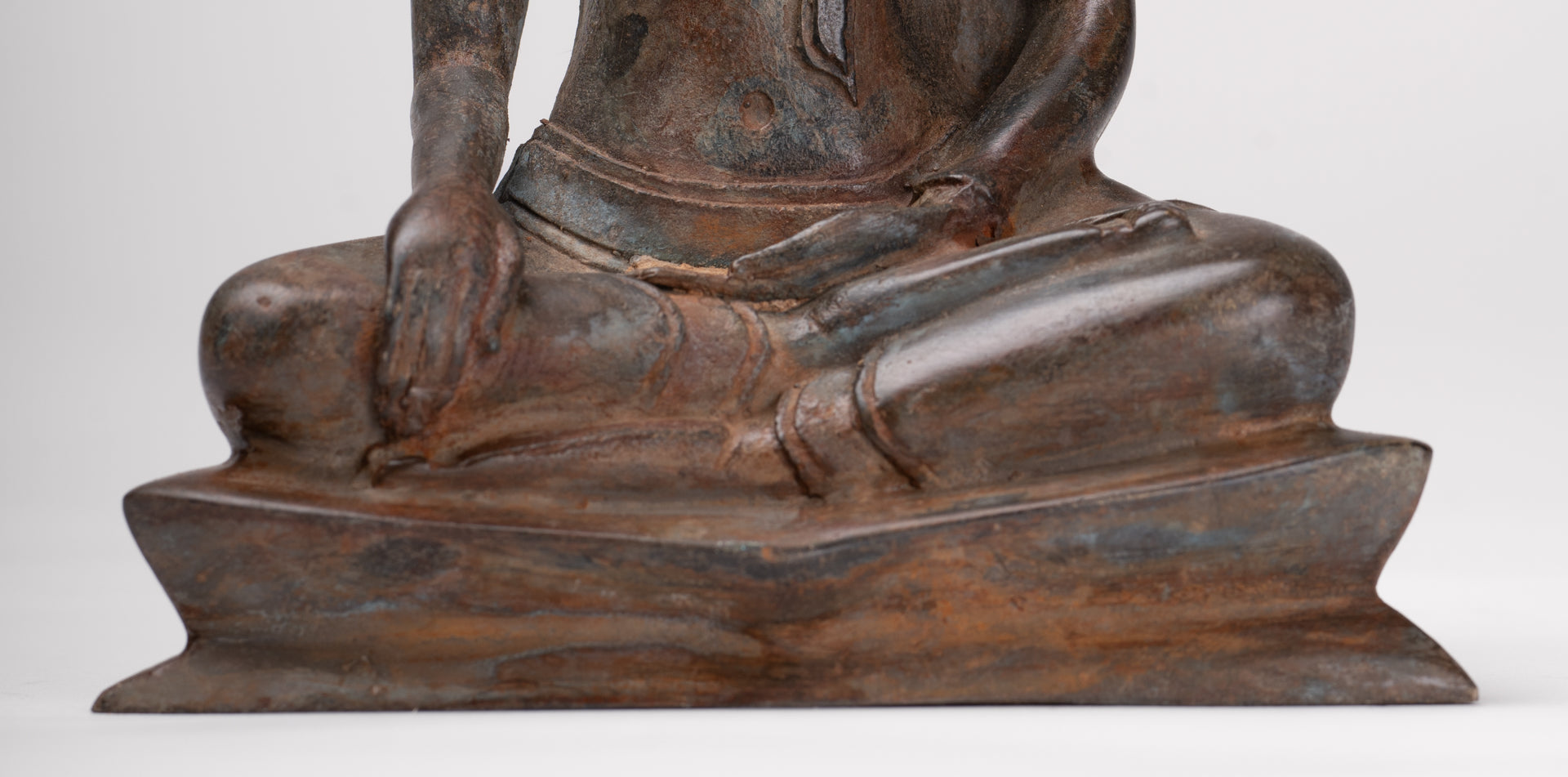Buddha Statue - Antique Ayutthaya Style Seated Enlightenment Buddha Statue - 19cm/8"