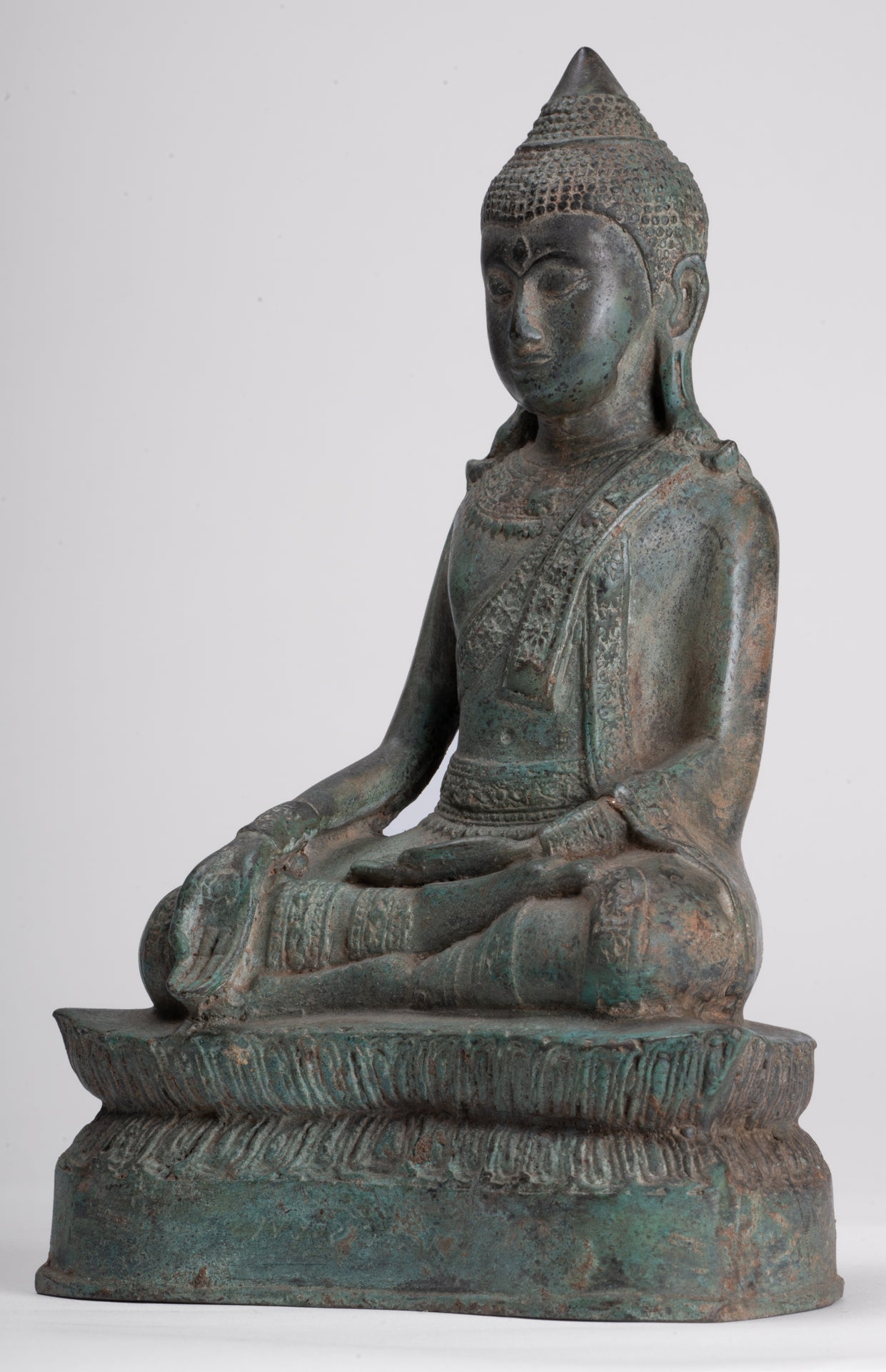 Buddha Statue - Antique Thai Style Chiang Rung Seated Buddha Statue - 23cm/9"