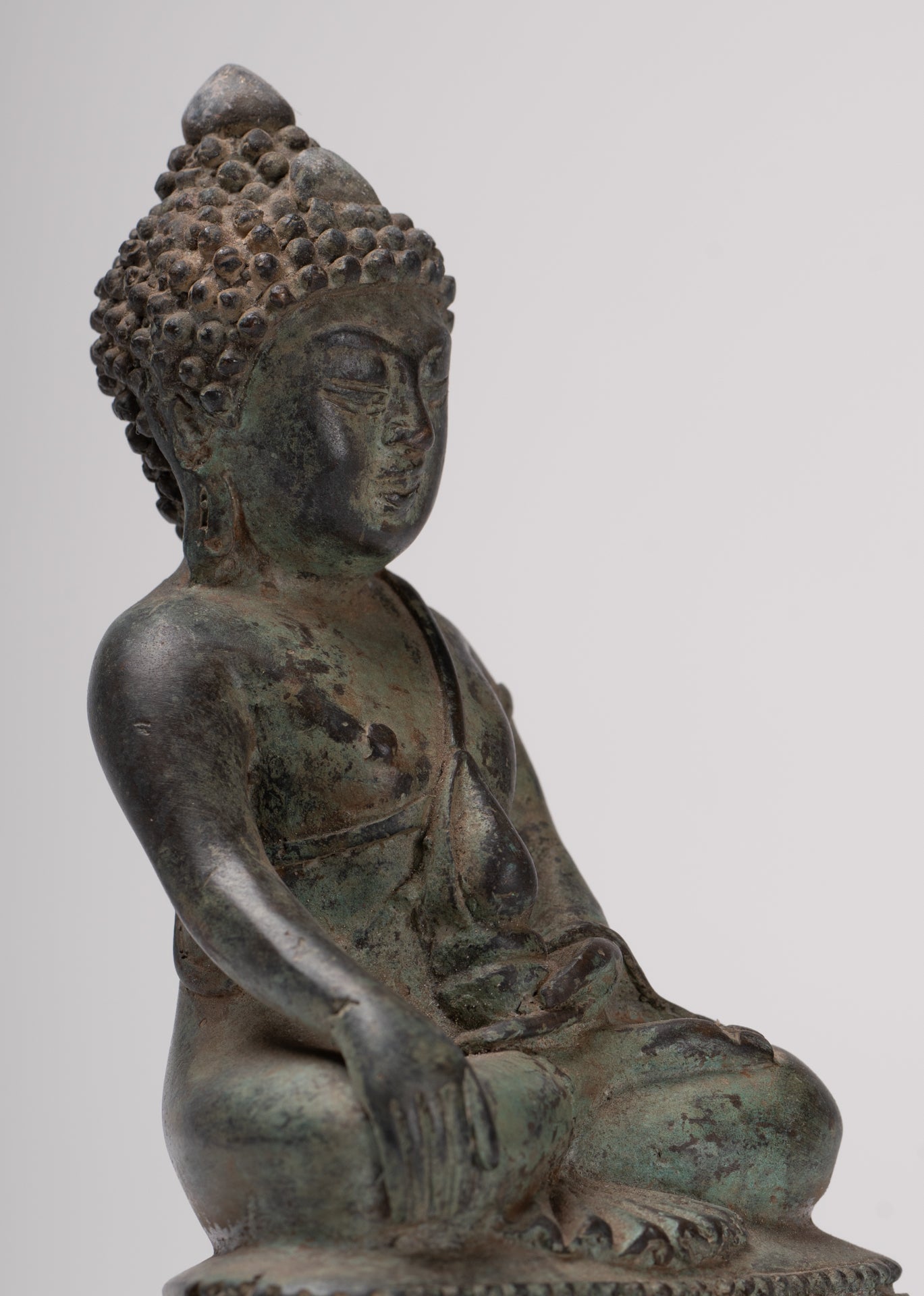Buddha Statue - Antique Chinese Style Seated Bronze Enlightenment Buddha - 16cm/6"