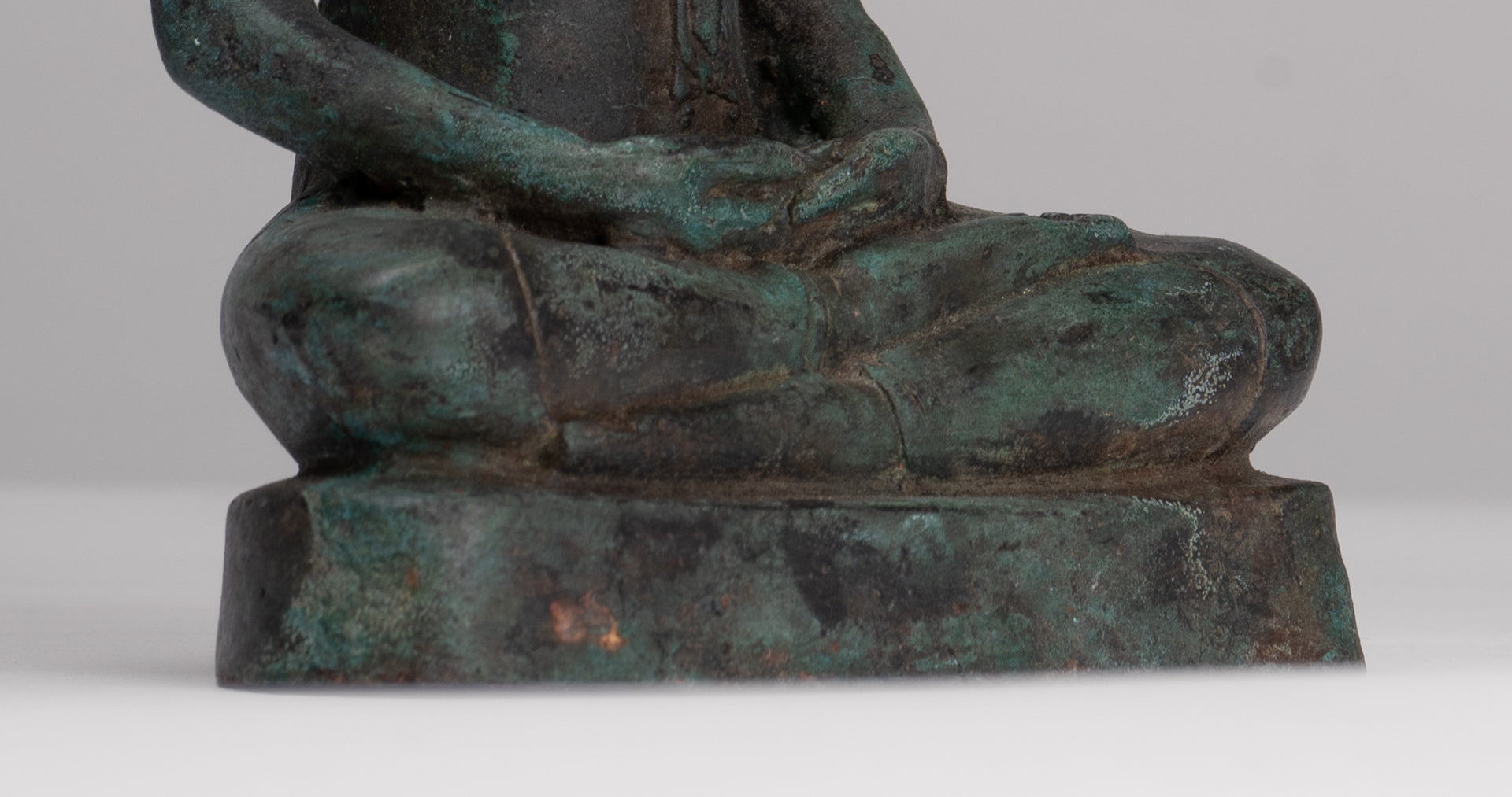 Buddha Sculpture - Antique Thai Style Bronze Seated Chiang Saen Meditation Buddha Statue - 15cm/6"