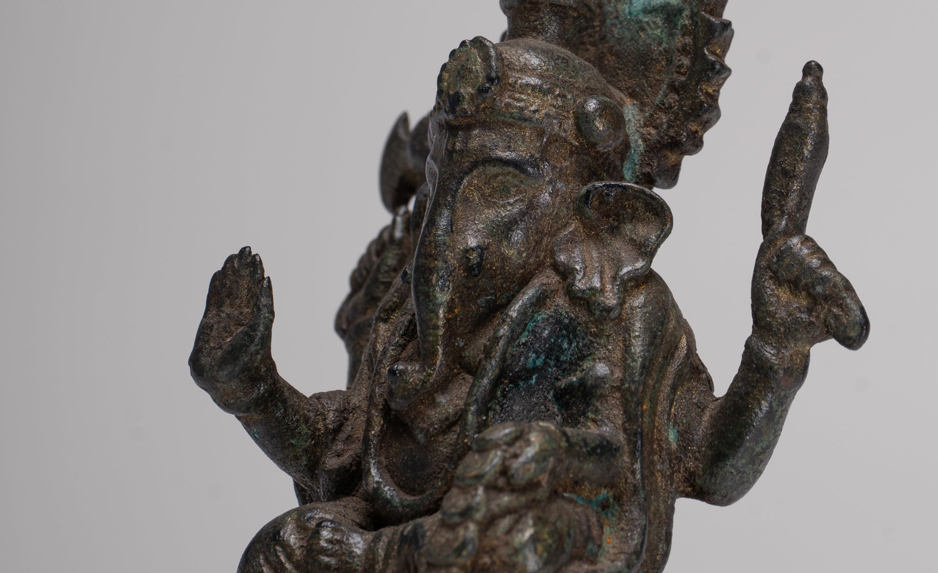 Ganesha Statue - Antique Thai Style Seated Bronze Ganesh Statue - 10cm/4"