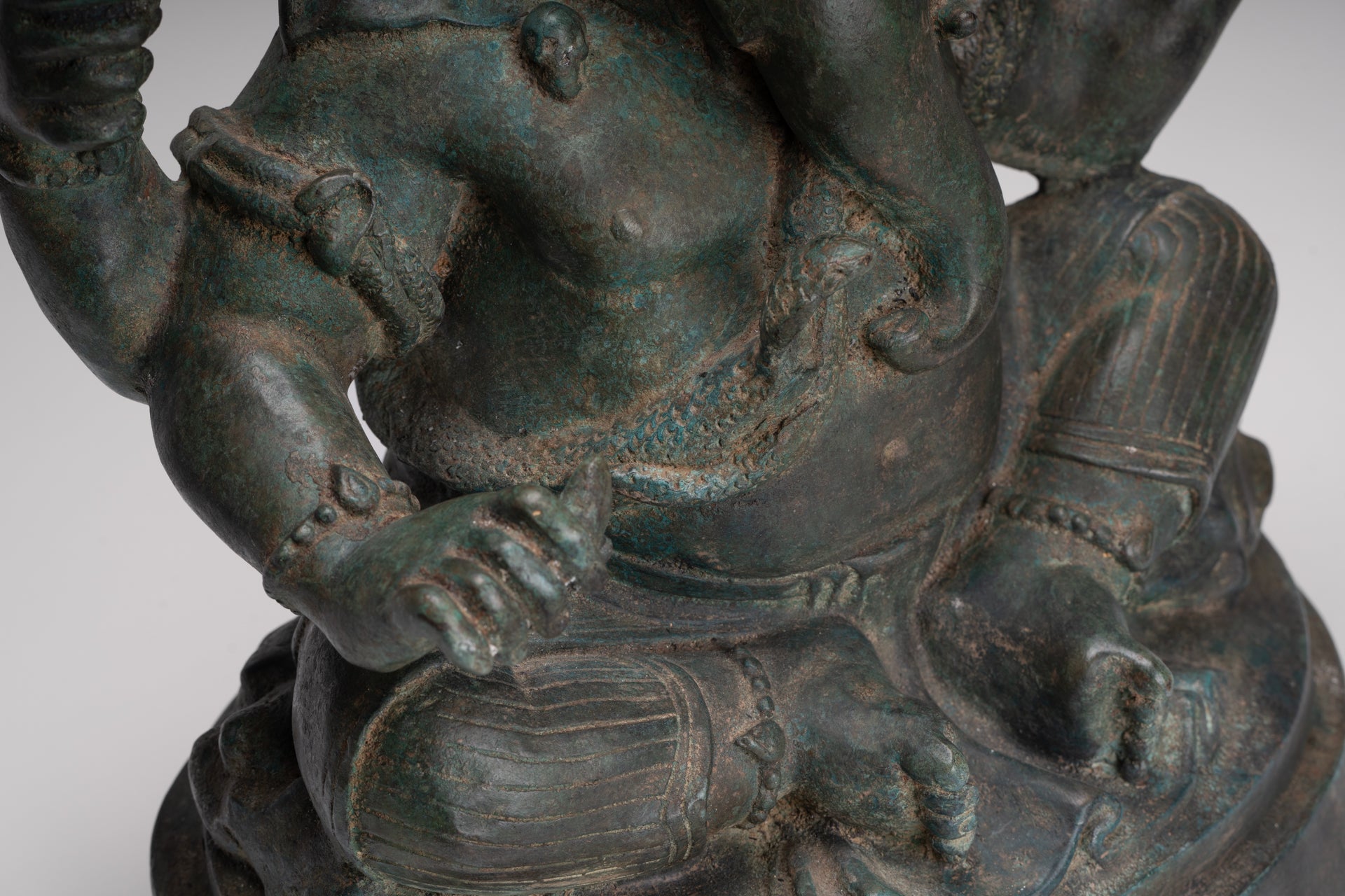 Ganesha Statue - Antique Thai Style Bronze Seated 4-Arm Ganesha Statue - 45cm/18"