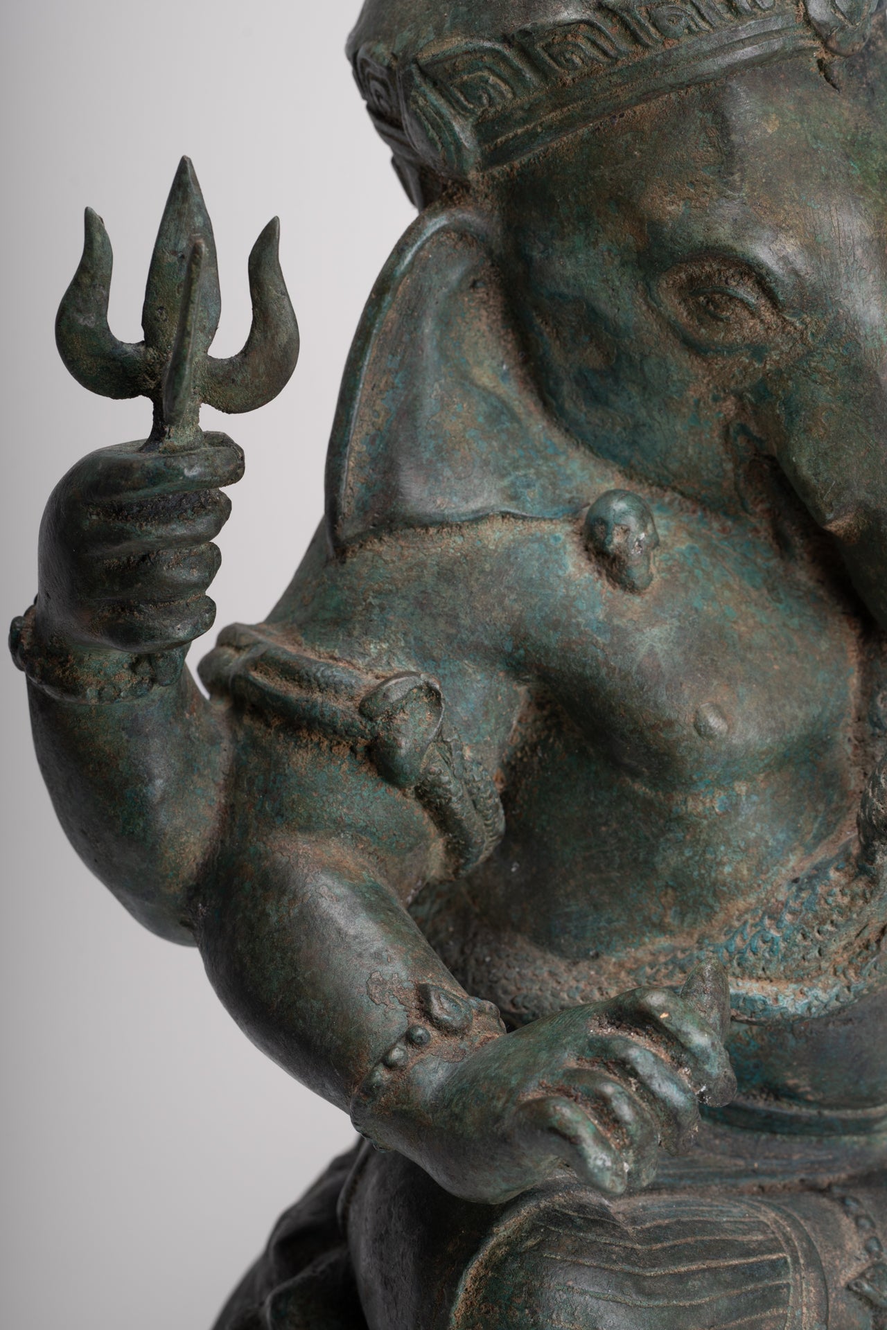 Ganesha Statue - Antique Thai Style Bronze Seated 4-Arm Ganesha Statue - 45cm/18"